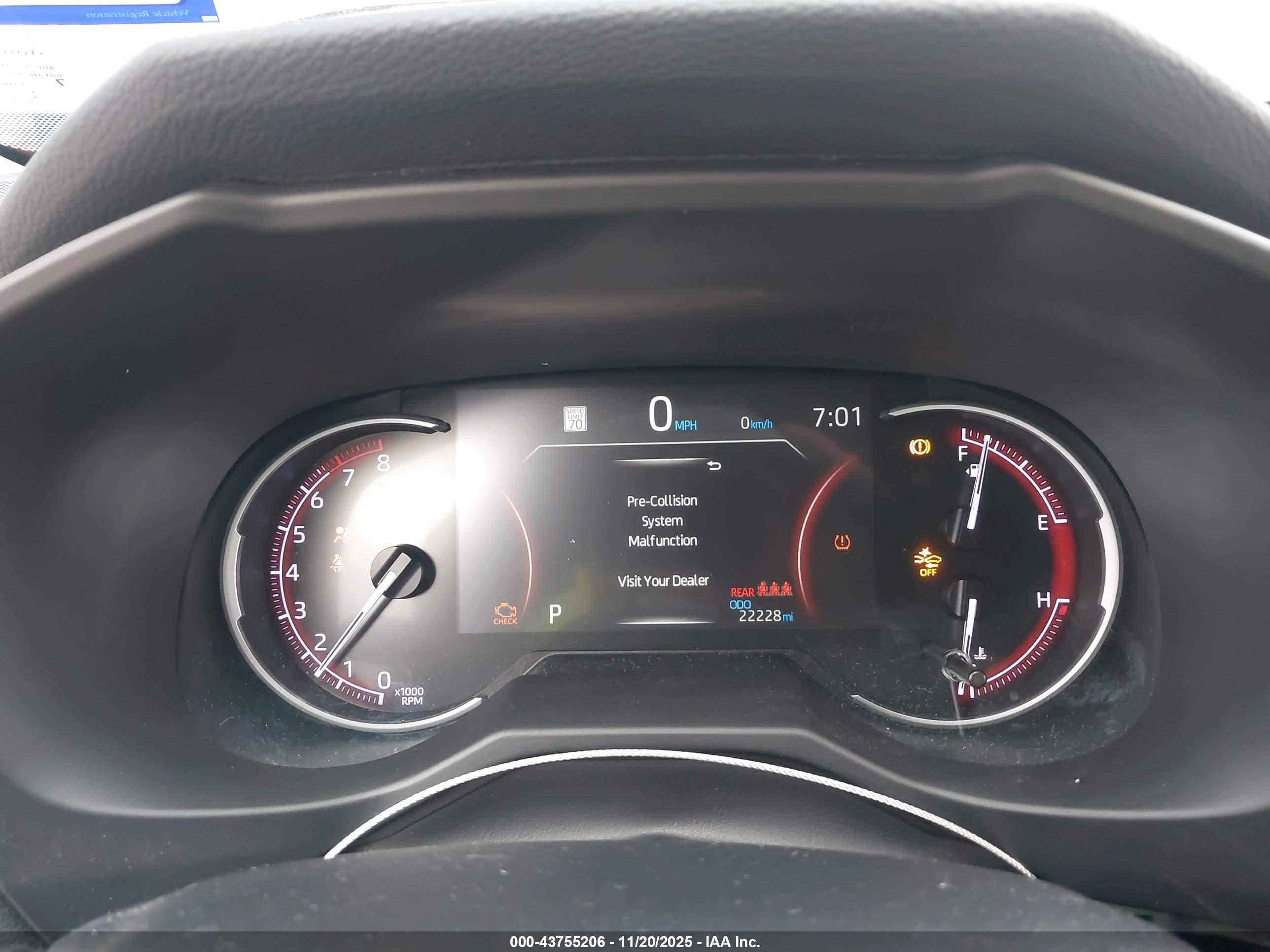 TOYOTA RAV4 image 7