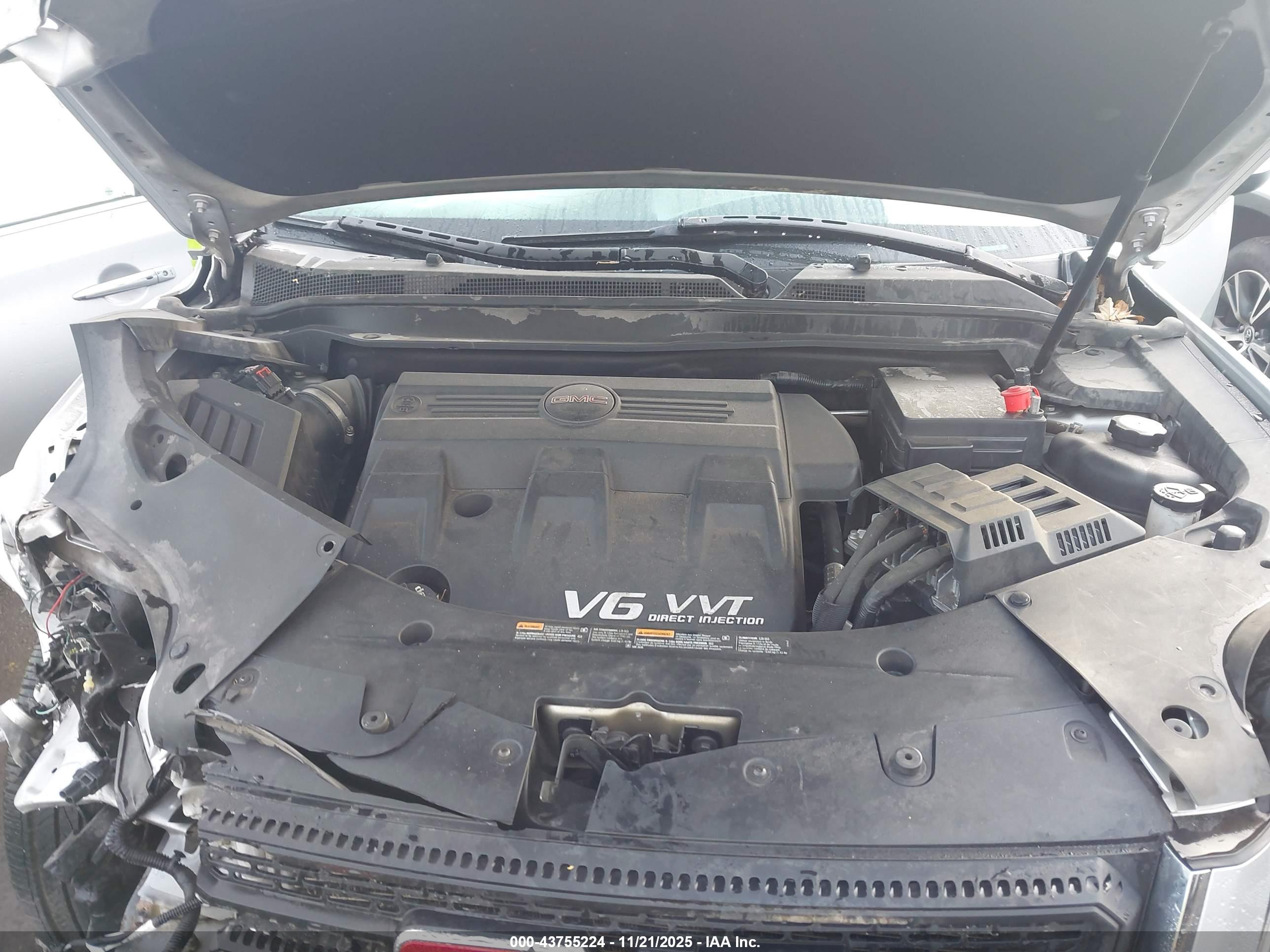 GMC TERRAIN image 10