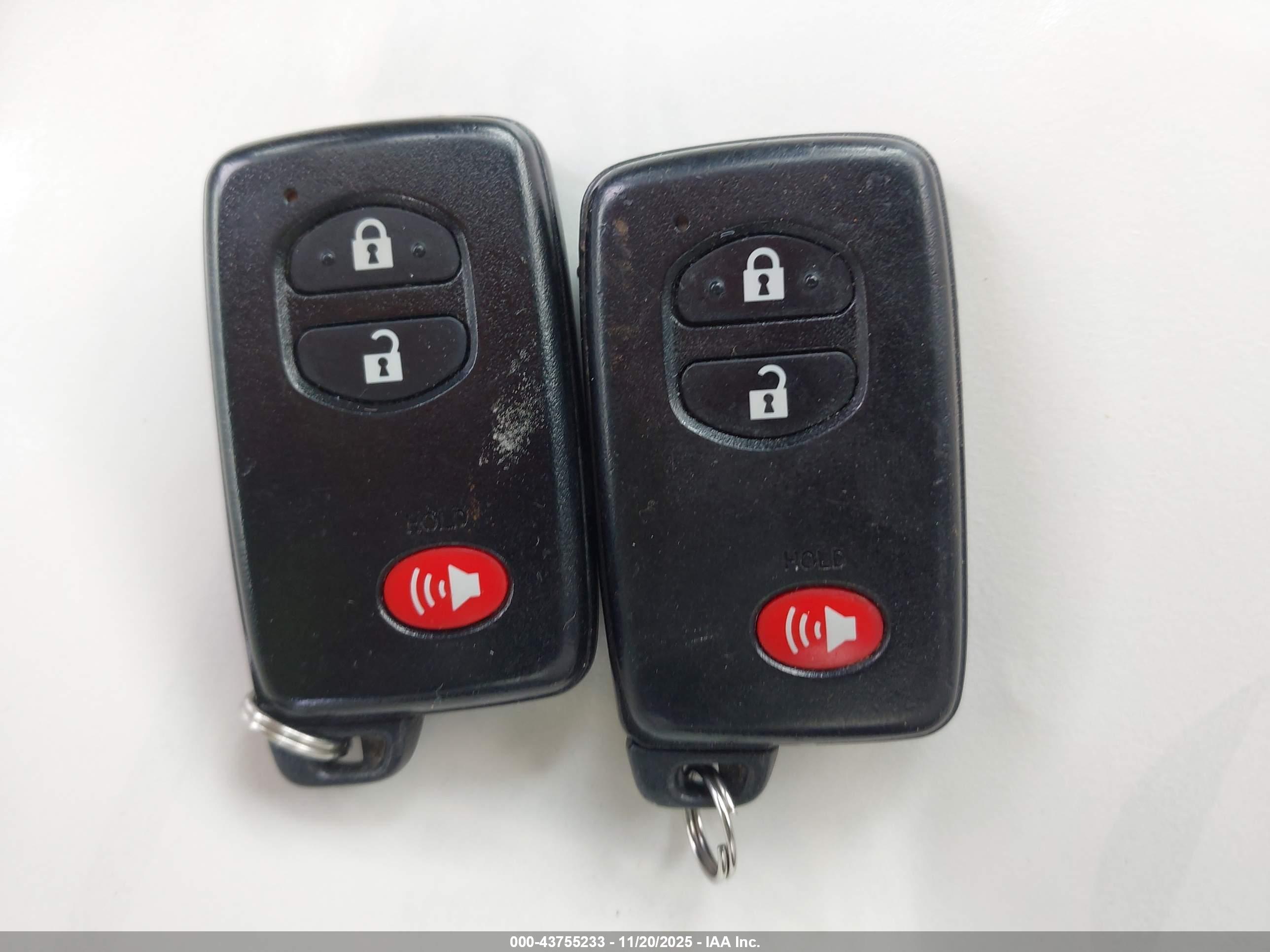 TOYOTA PRIUS image 11