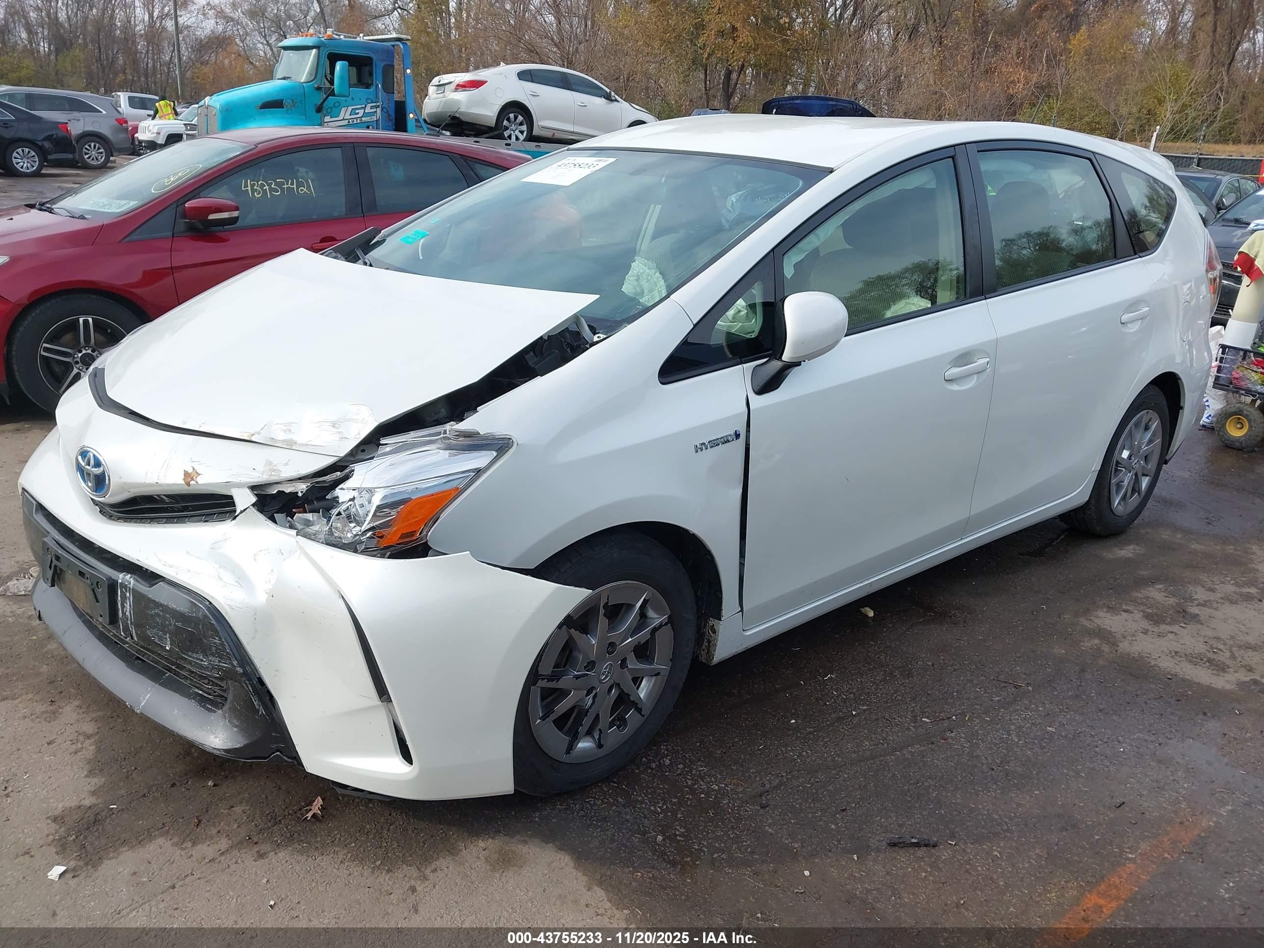 TOYOTA PRIUS image 2