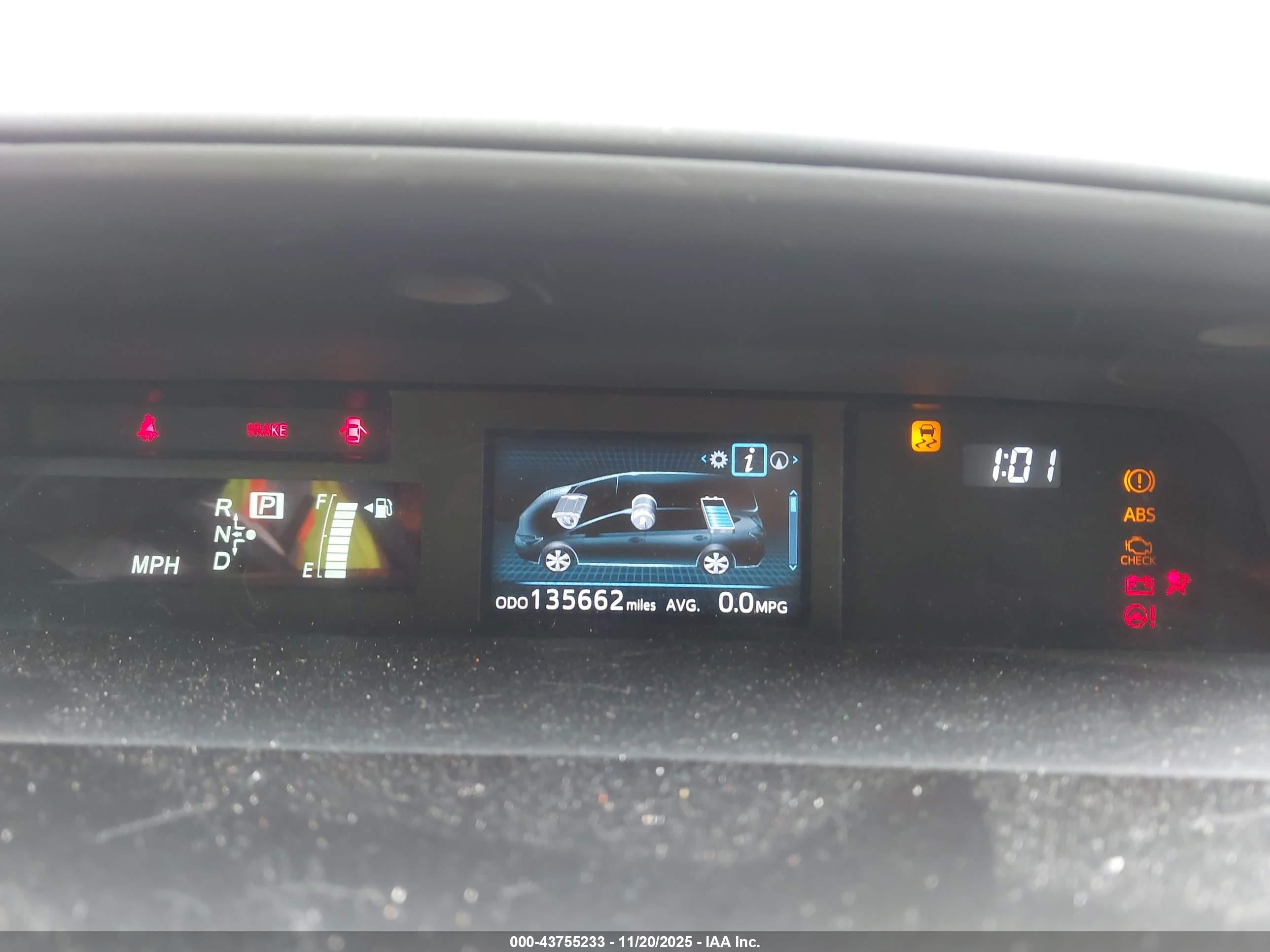 TOYOTA PRIUS image 7