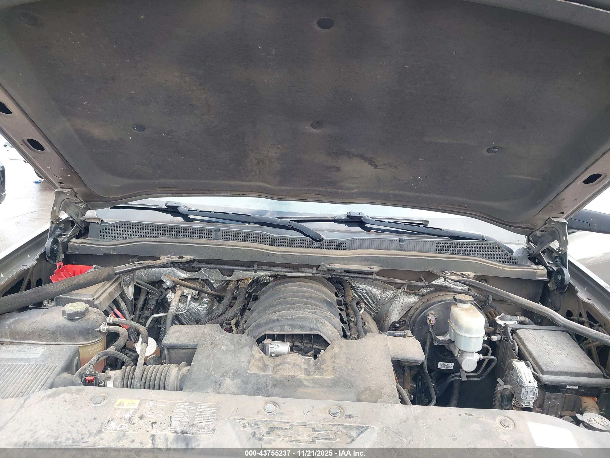 CHEVROLET SILVERADO image 10