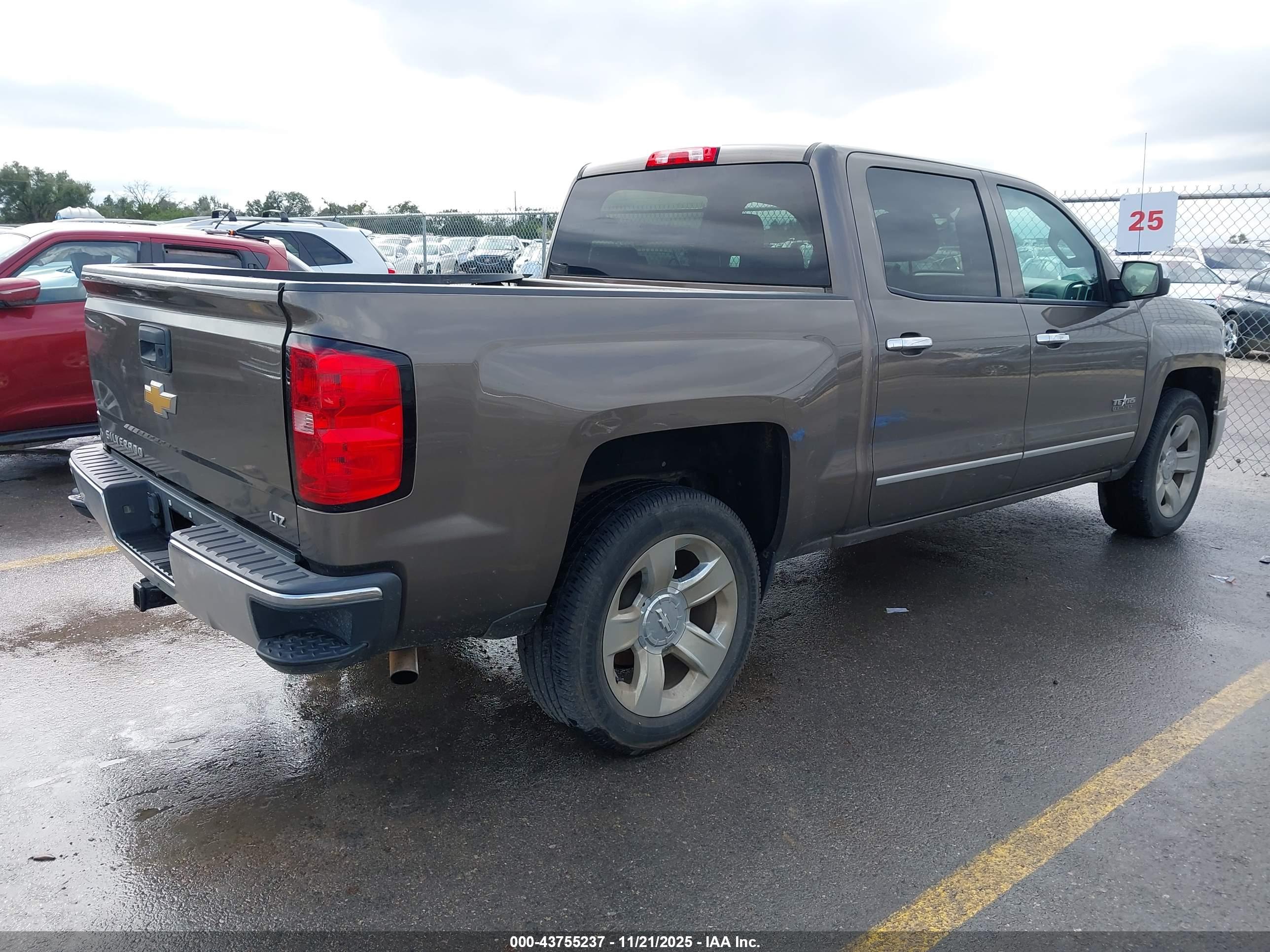 CHEVROLET SILVERADO image 4