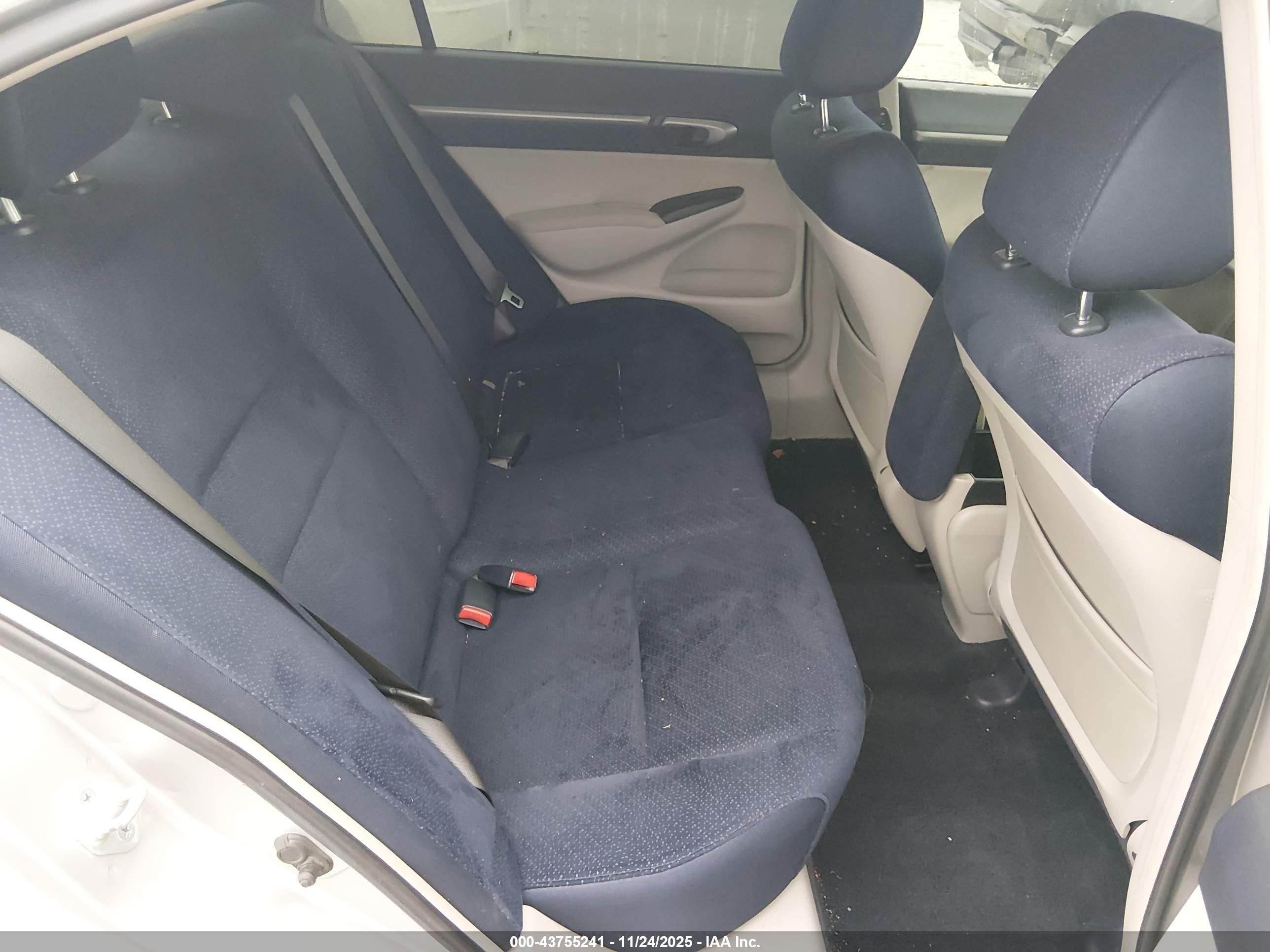 HONDA CIVIC image 8
