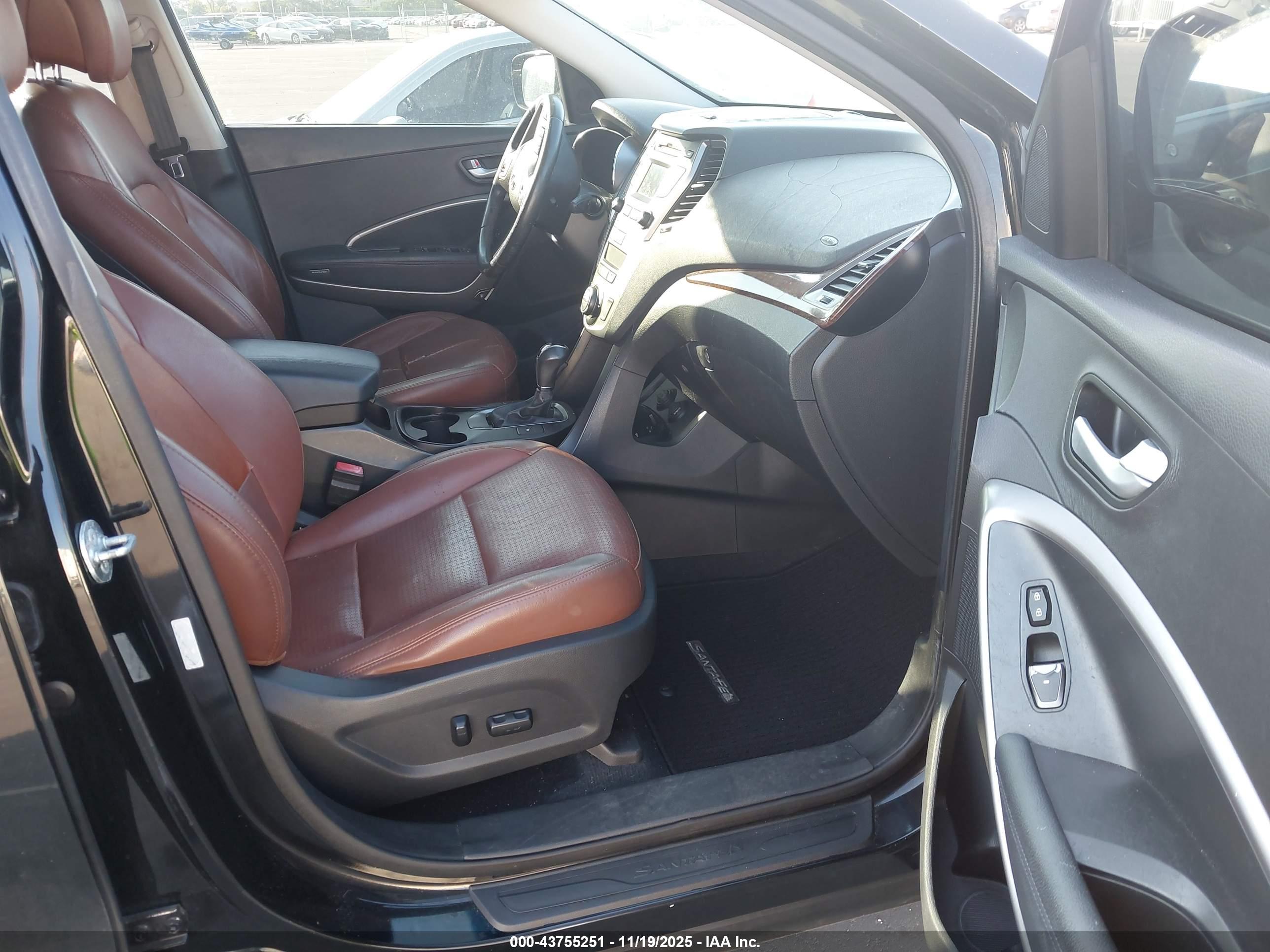 HYUNDAI SANTA image 5