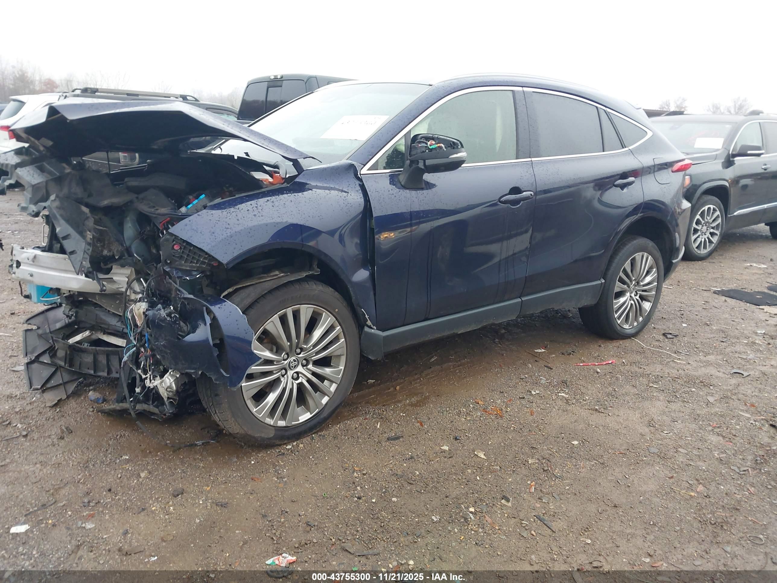 TOYOTA VENZA image 2