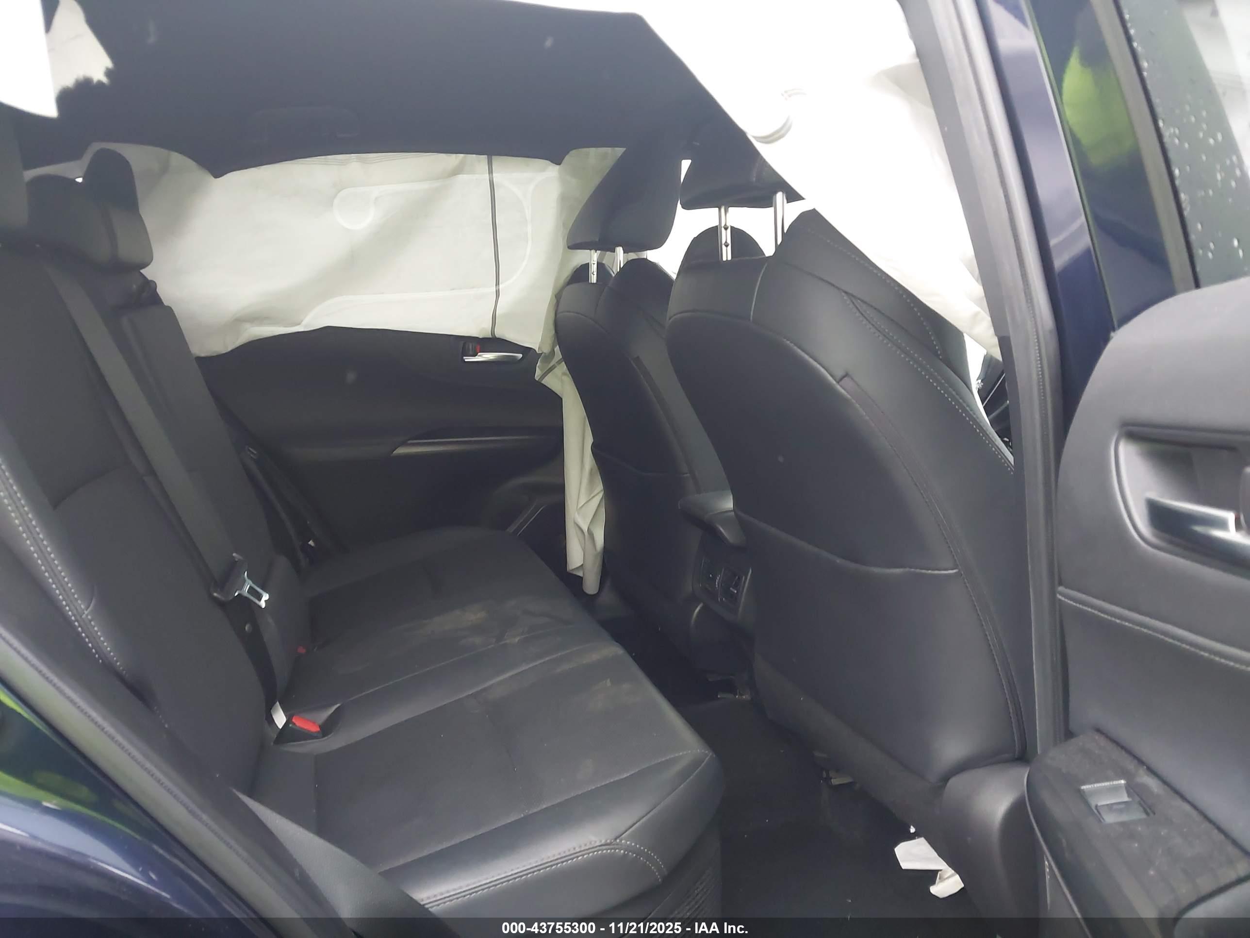 TOYOTA VENZA image 8