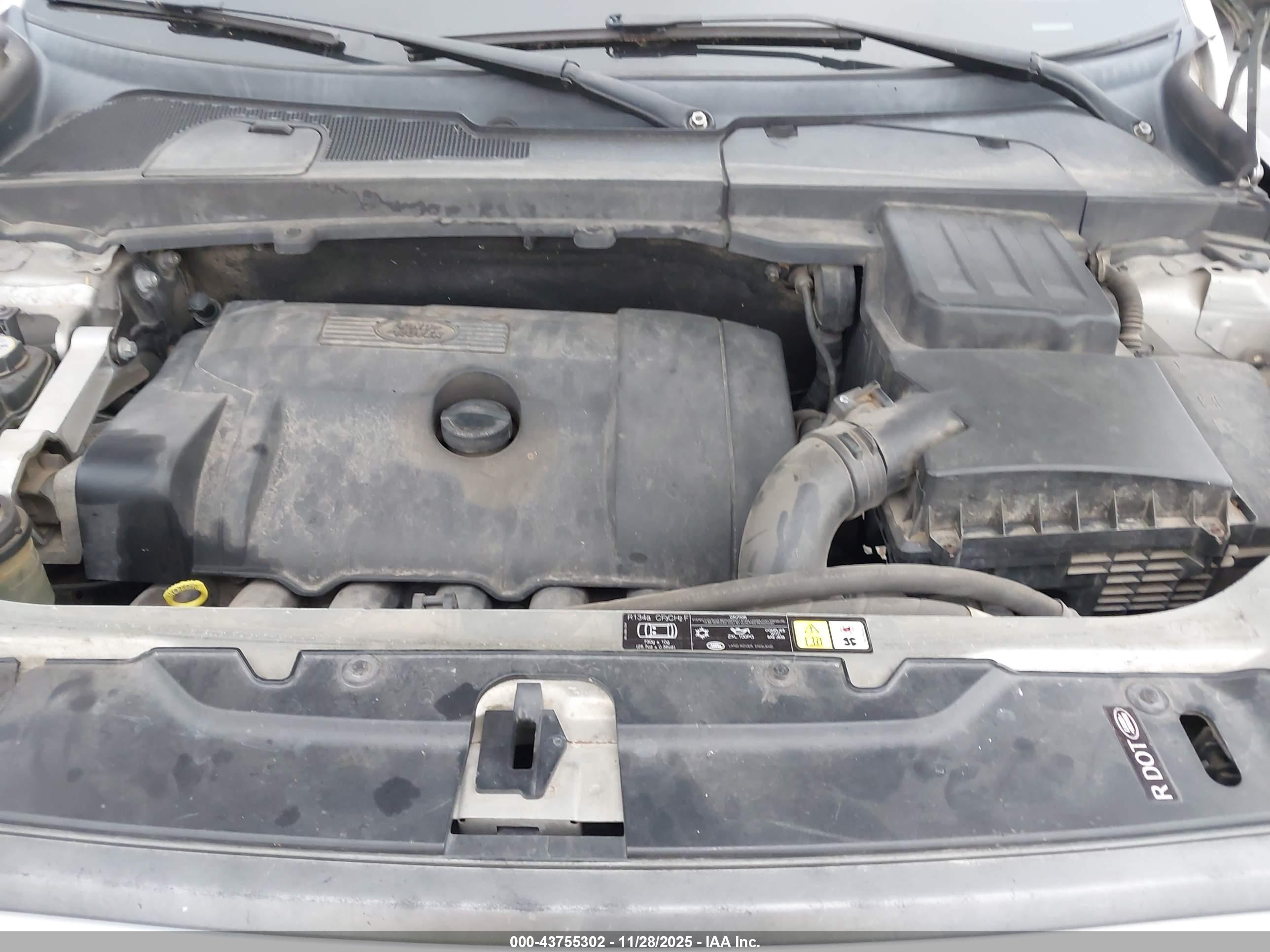 LAND ROVER image 10
