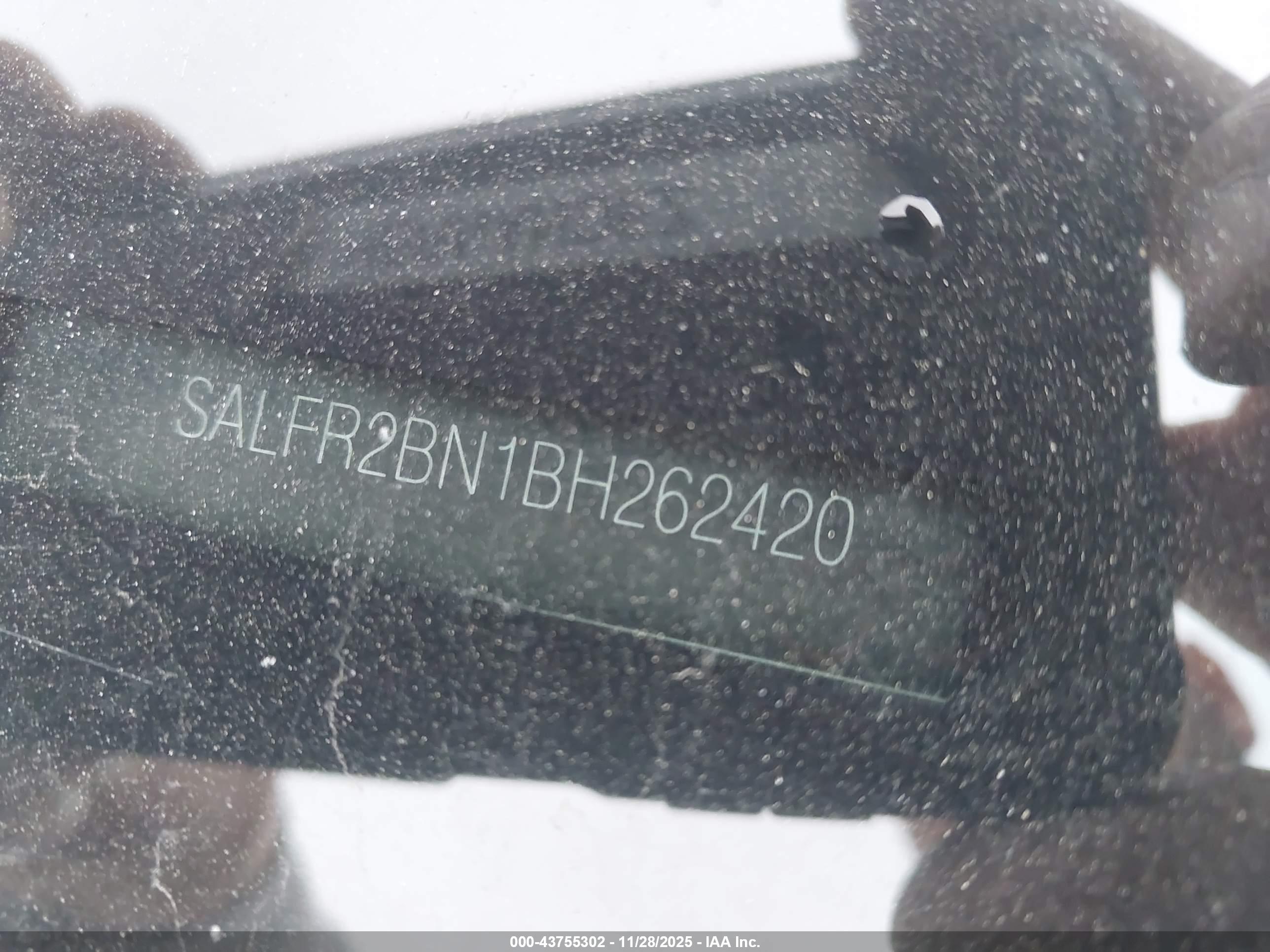LAND ROVER image 9