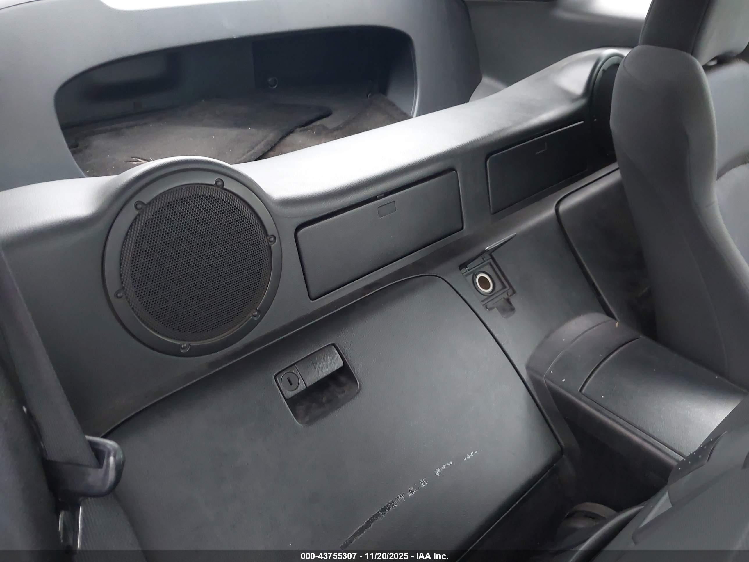 NISSAN 350Z image 8