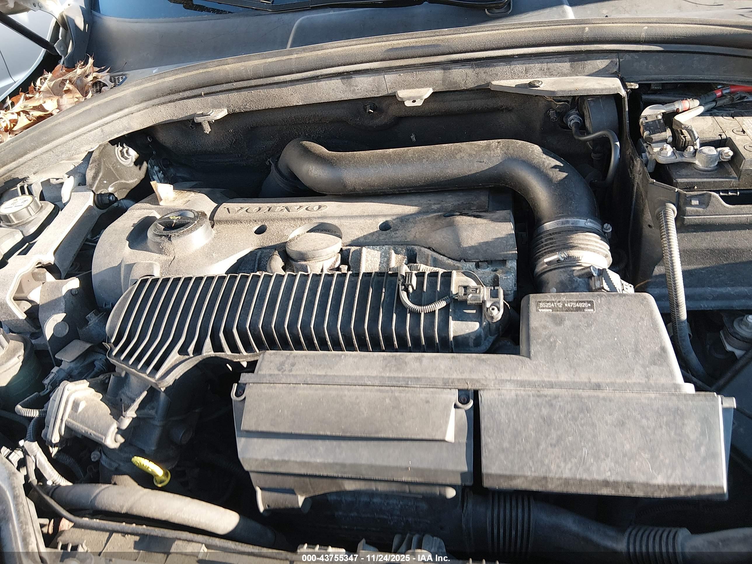 VOLVO XC60 image 10