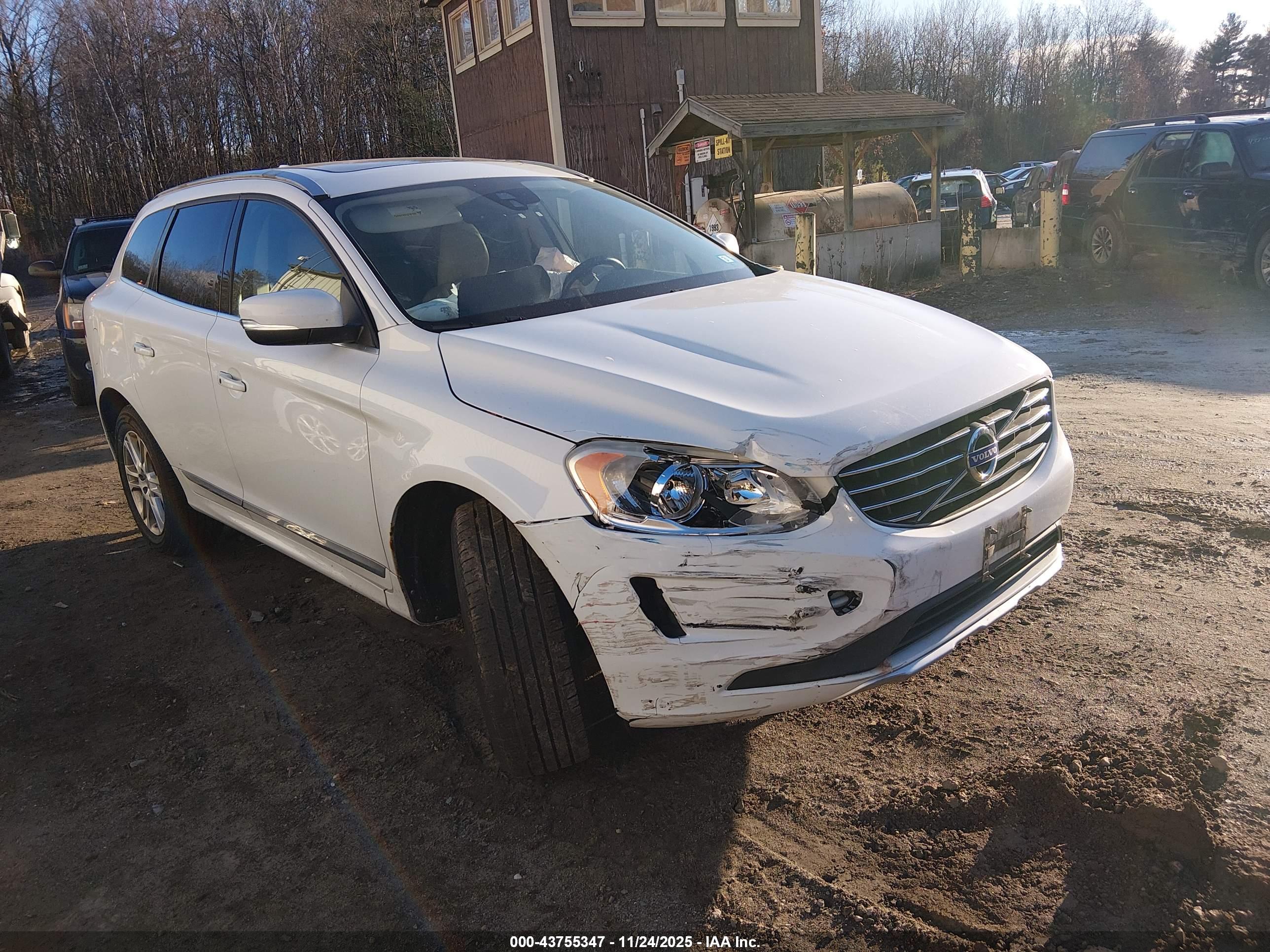 VOLVO XC60 image 6