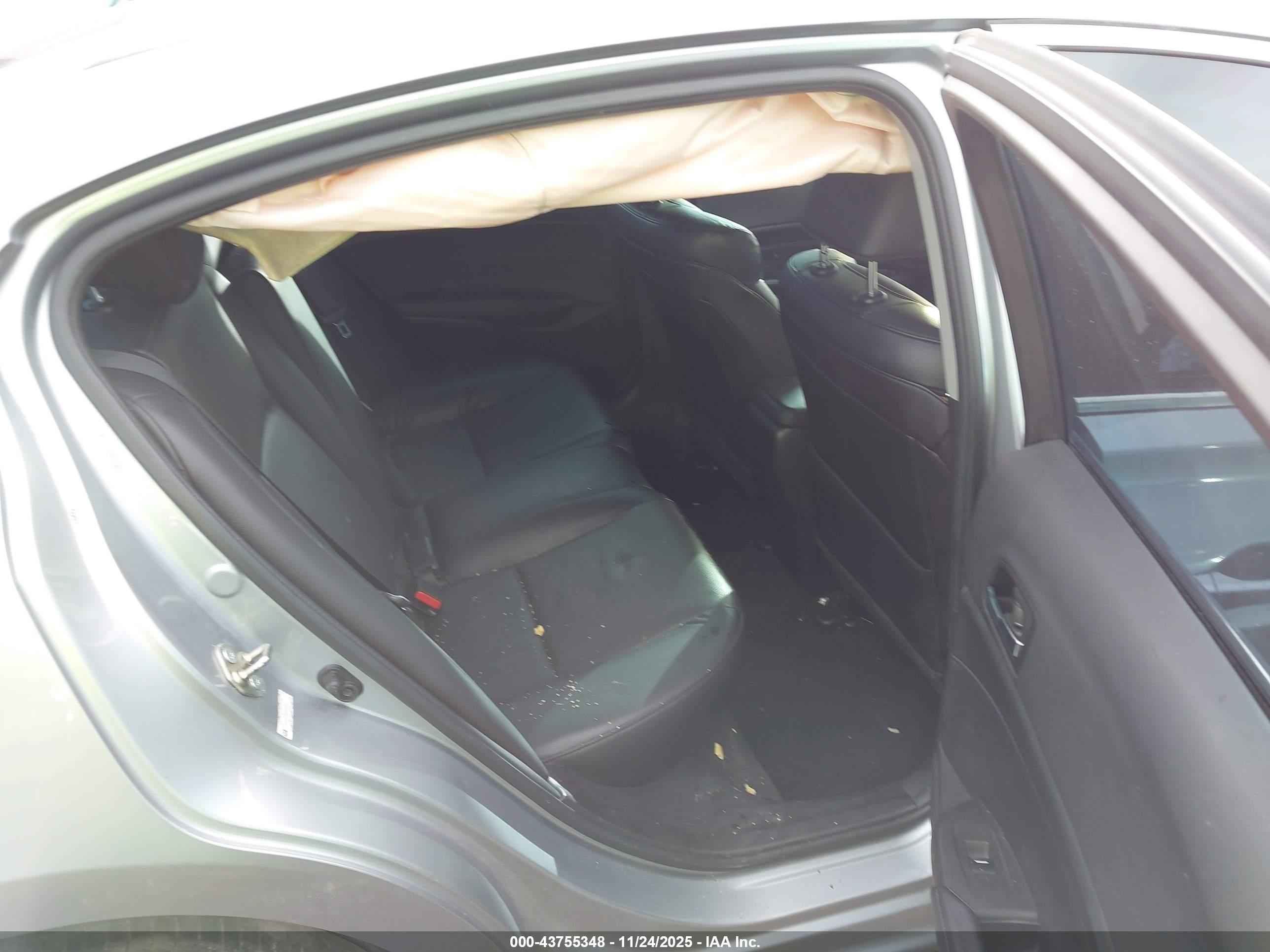 ACURA ILX image 8