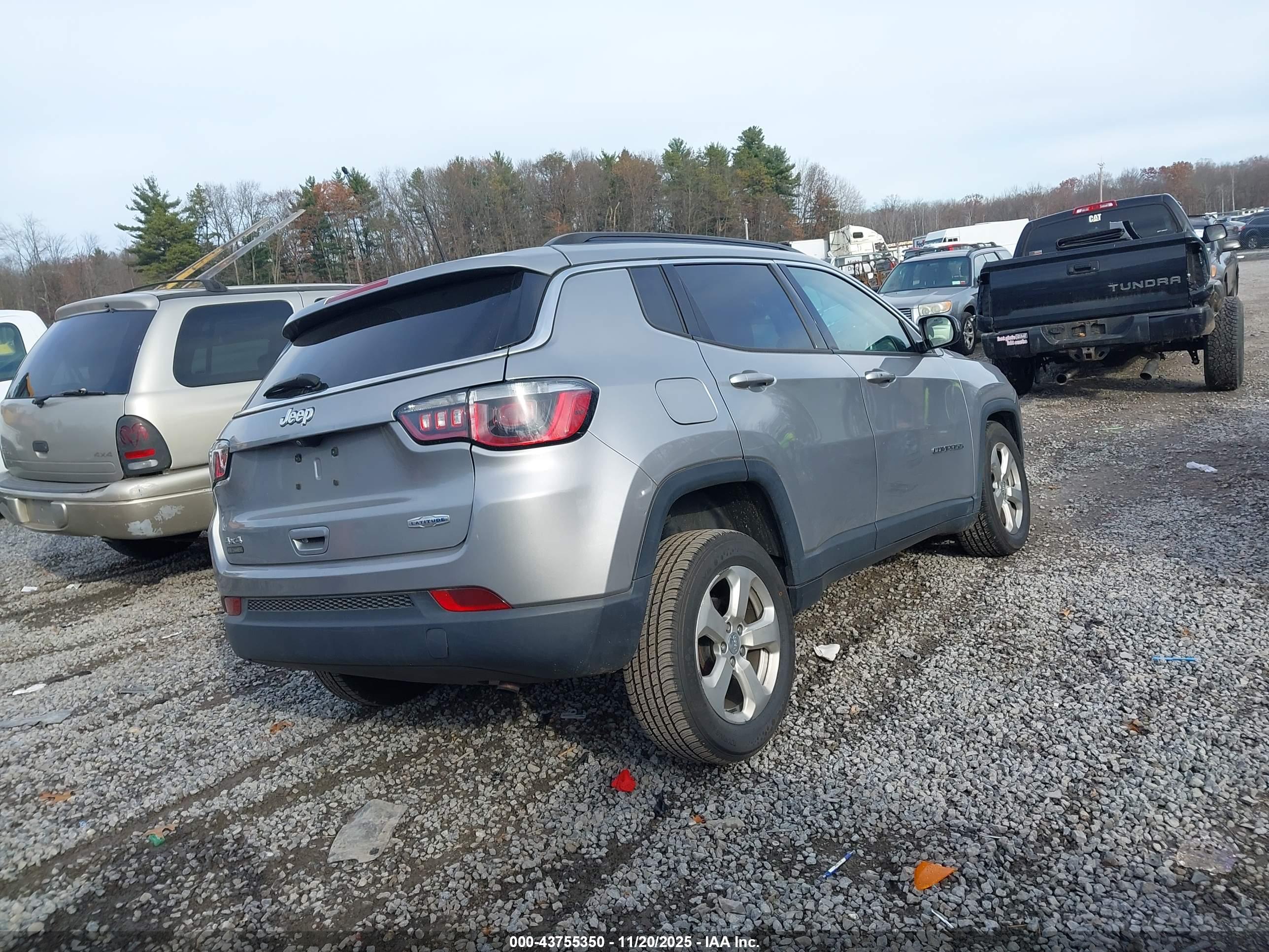JEEP COMPASS image 4