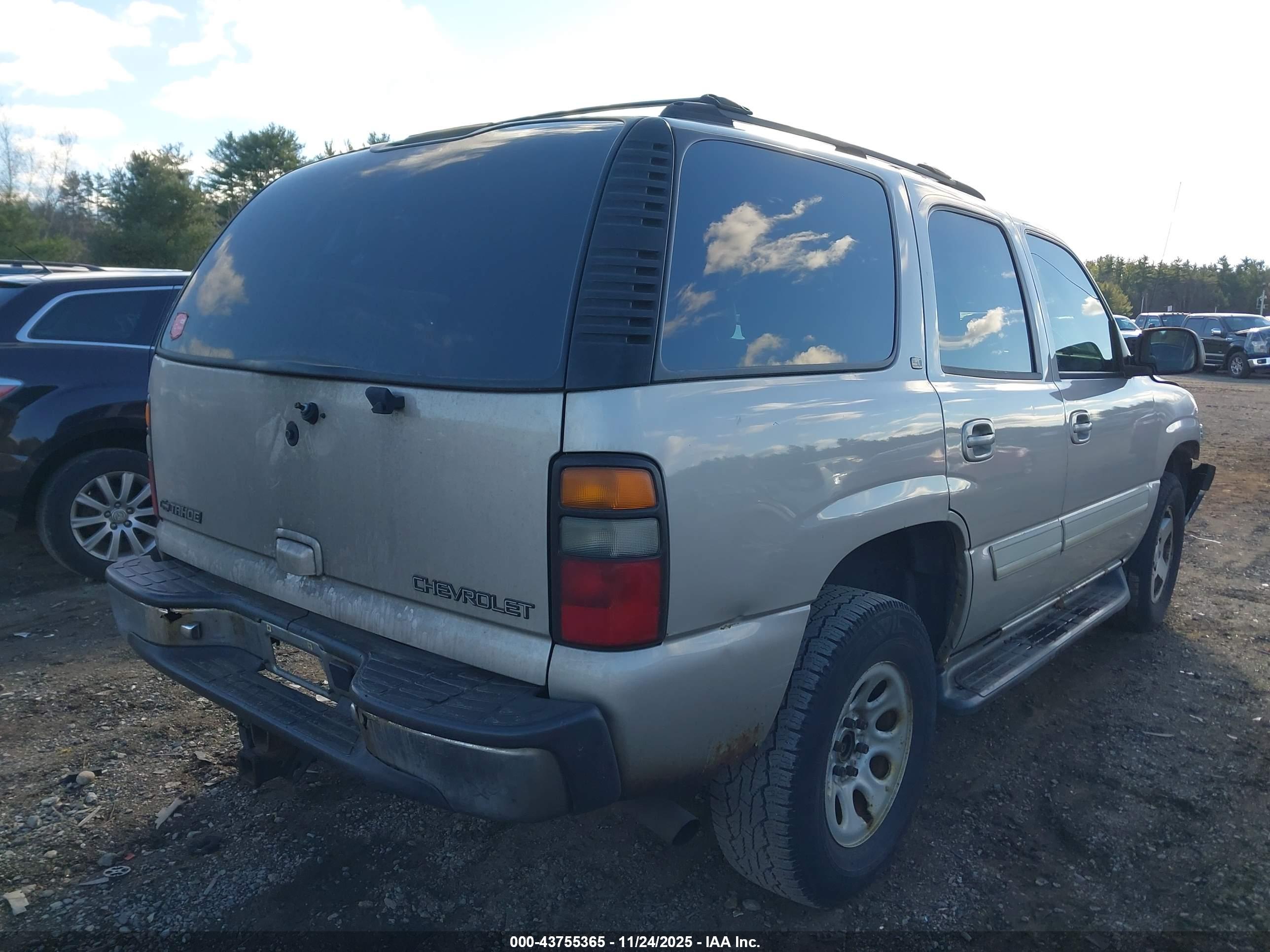 CHEVROLET TAHOE image 4