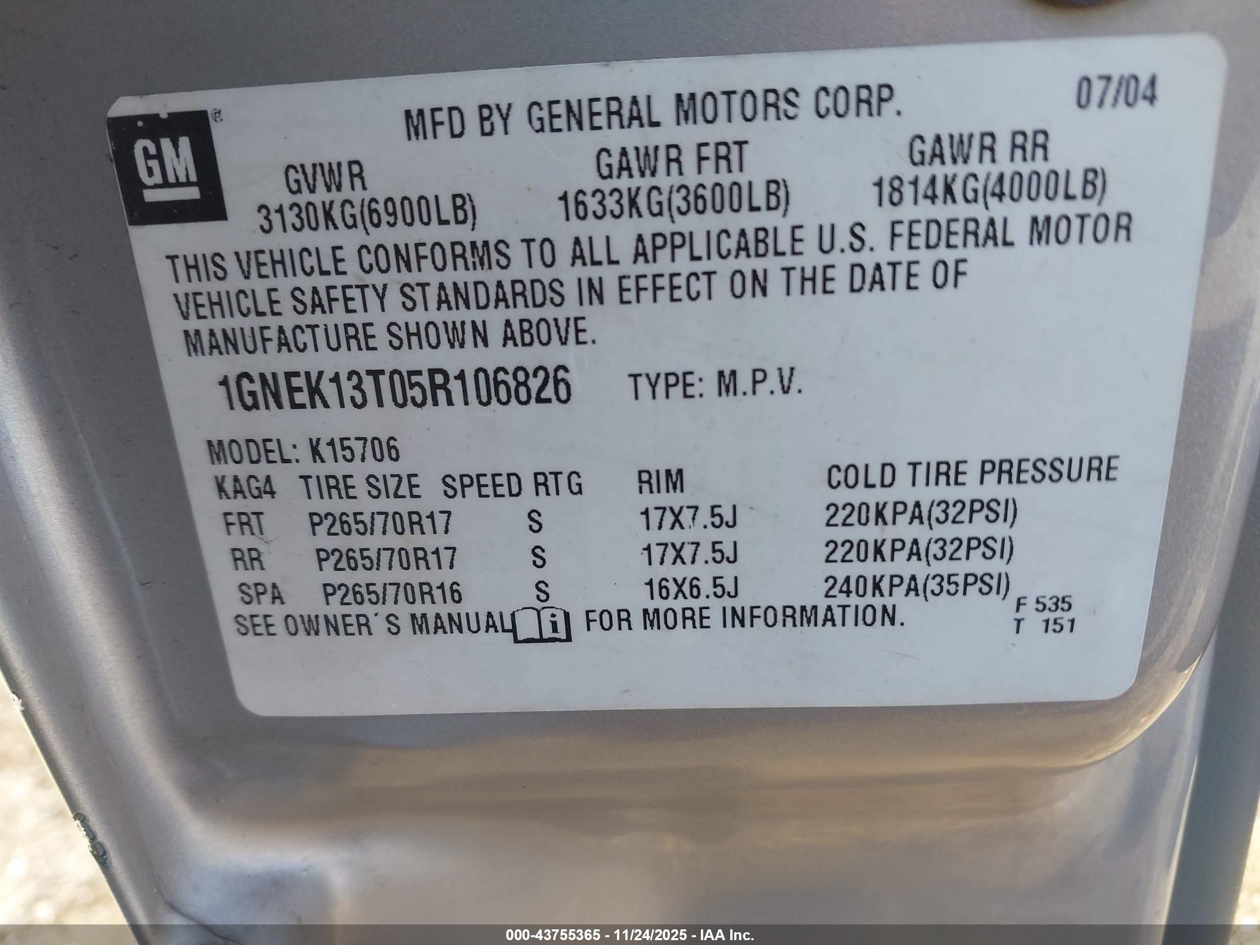 CHEVROLET TAHOE image 9