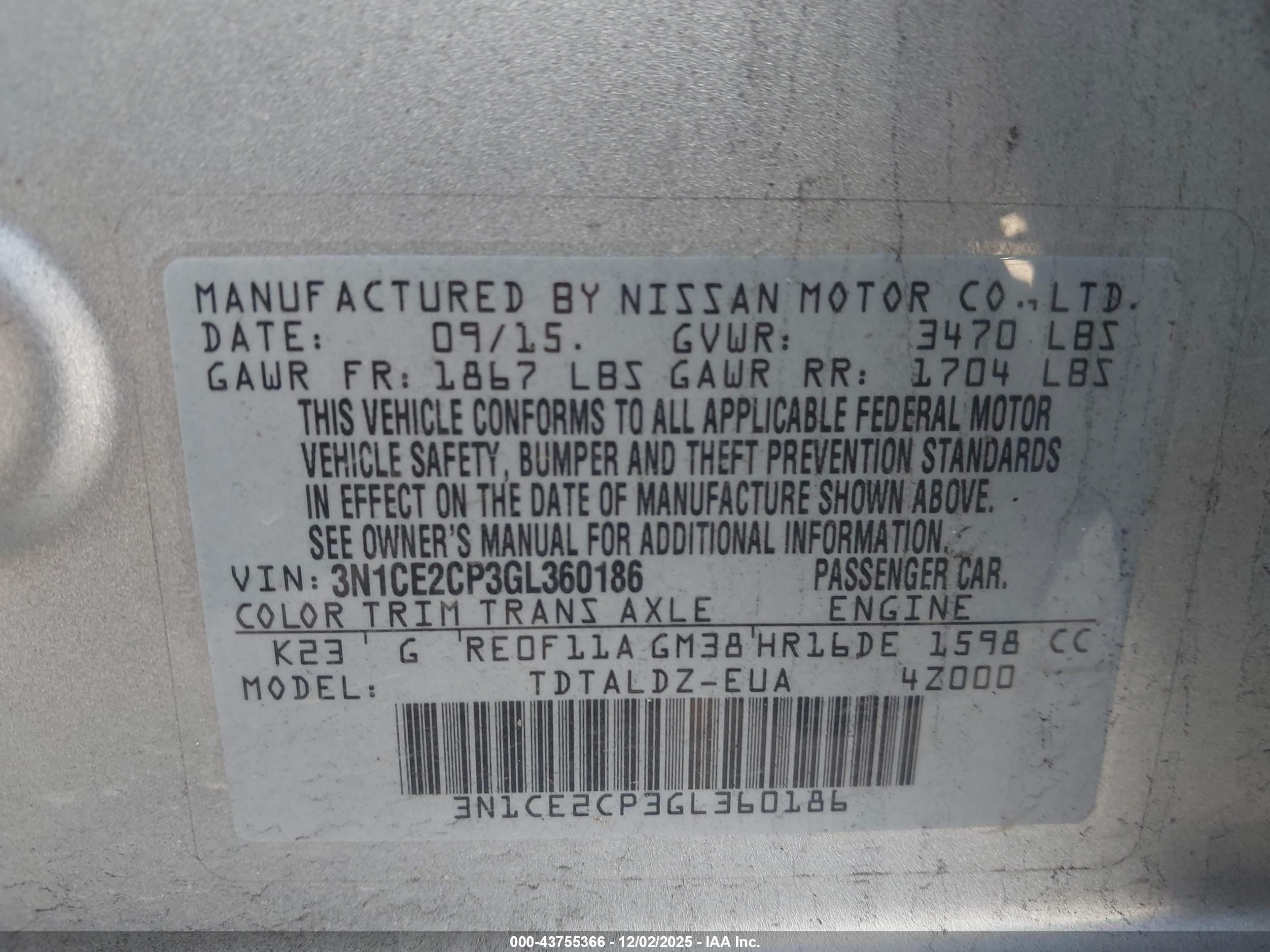 NISSAN VERSA image 9