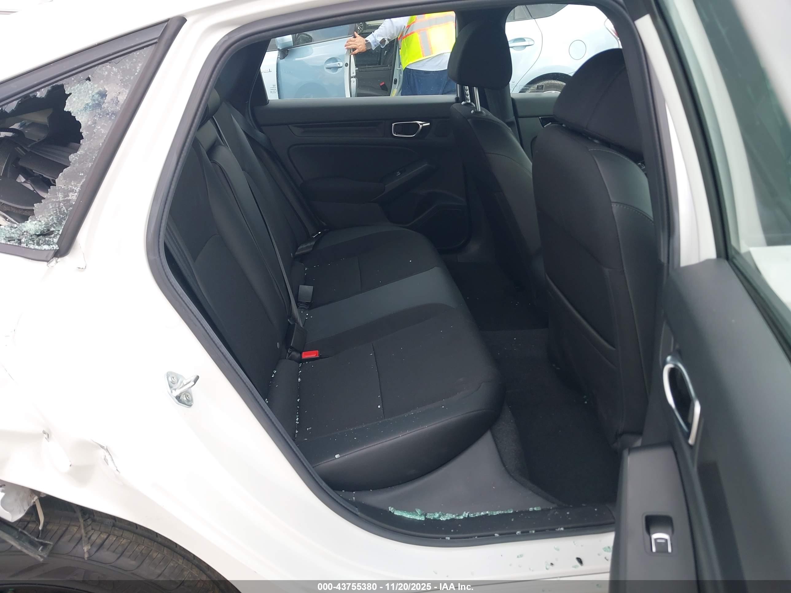 HONDA CIVIC image 8