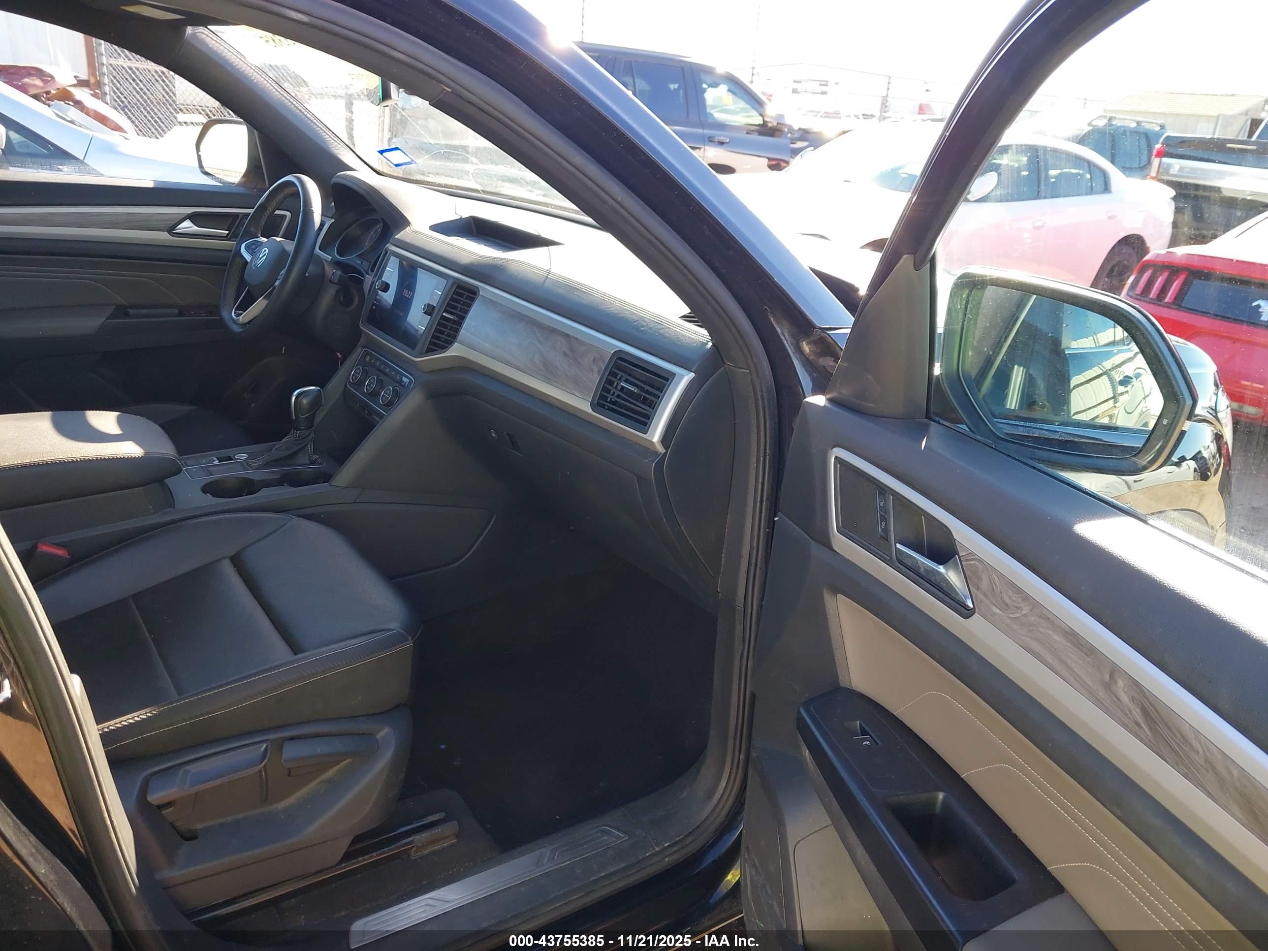 VOLKSWAGEN ATLAS image 5