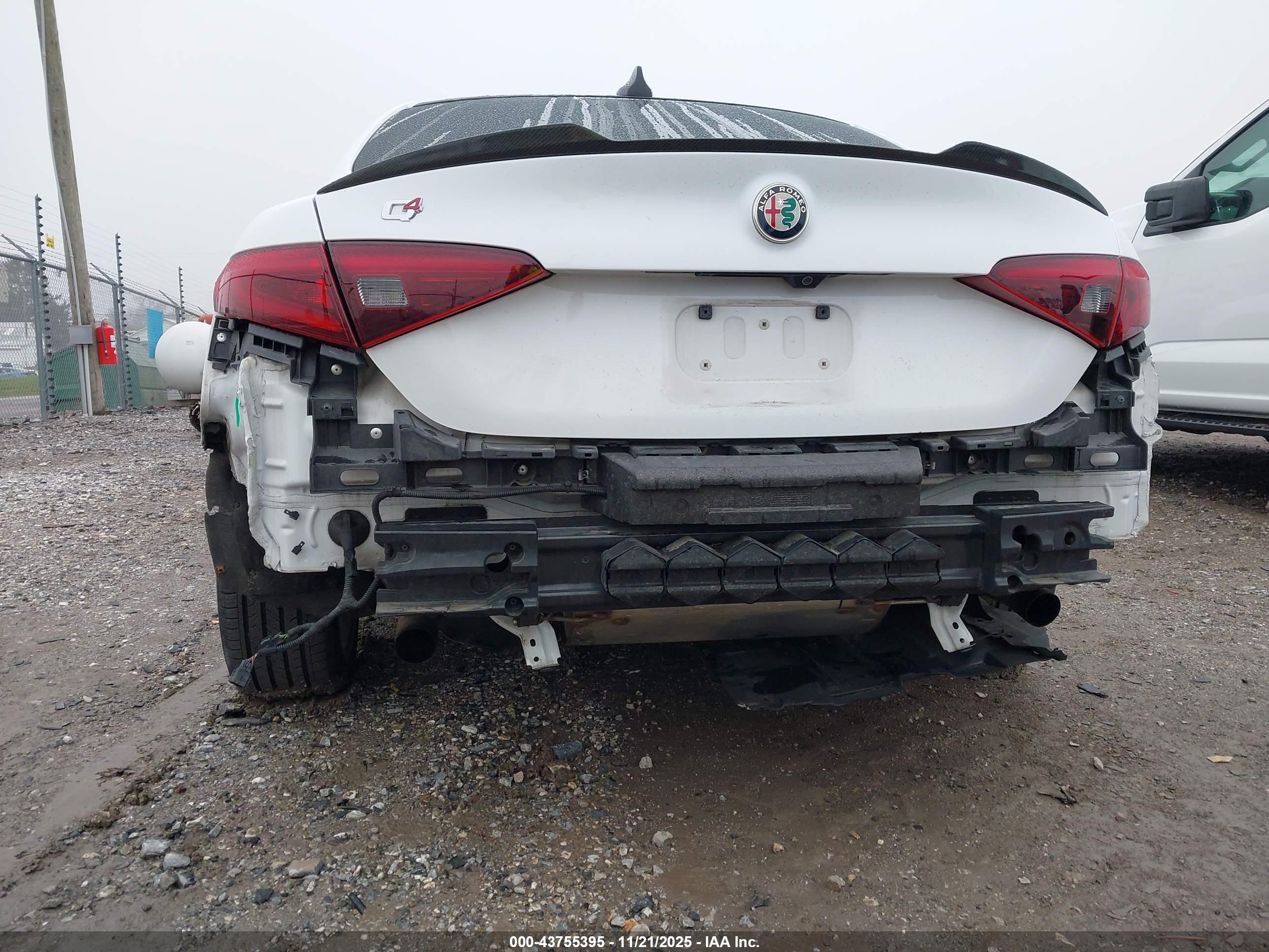 ALFA ROMEO image 6