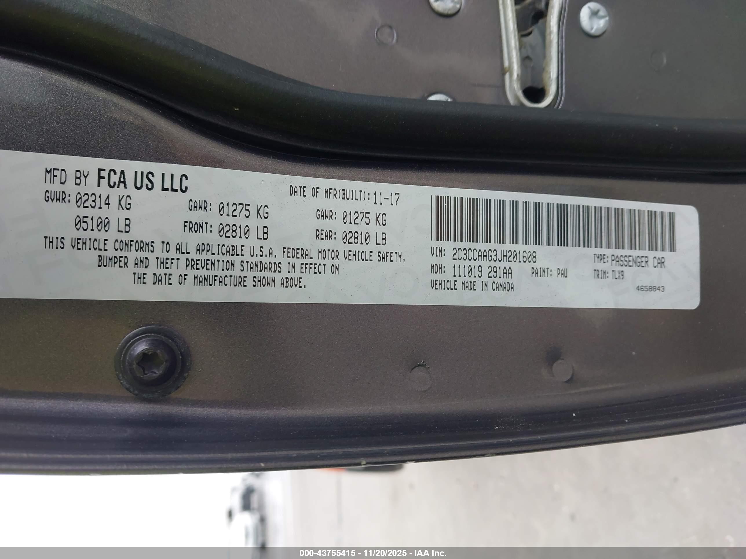 CHRYSLER 300 image 9