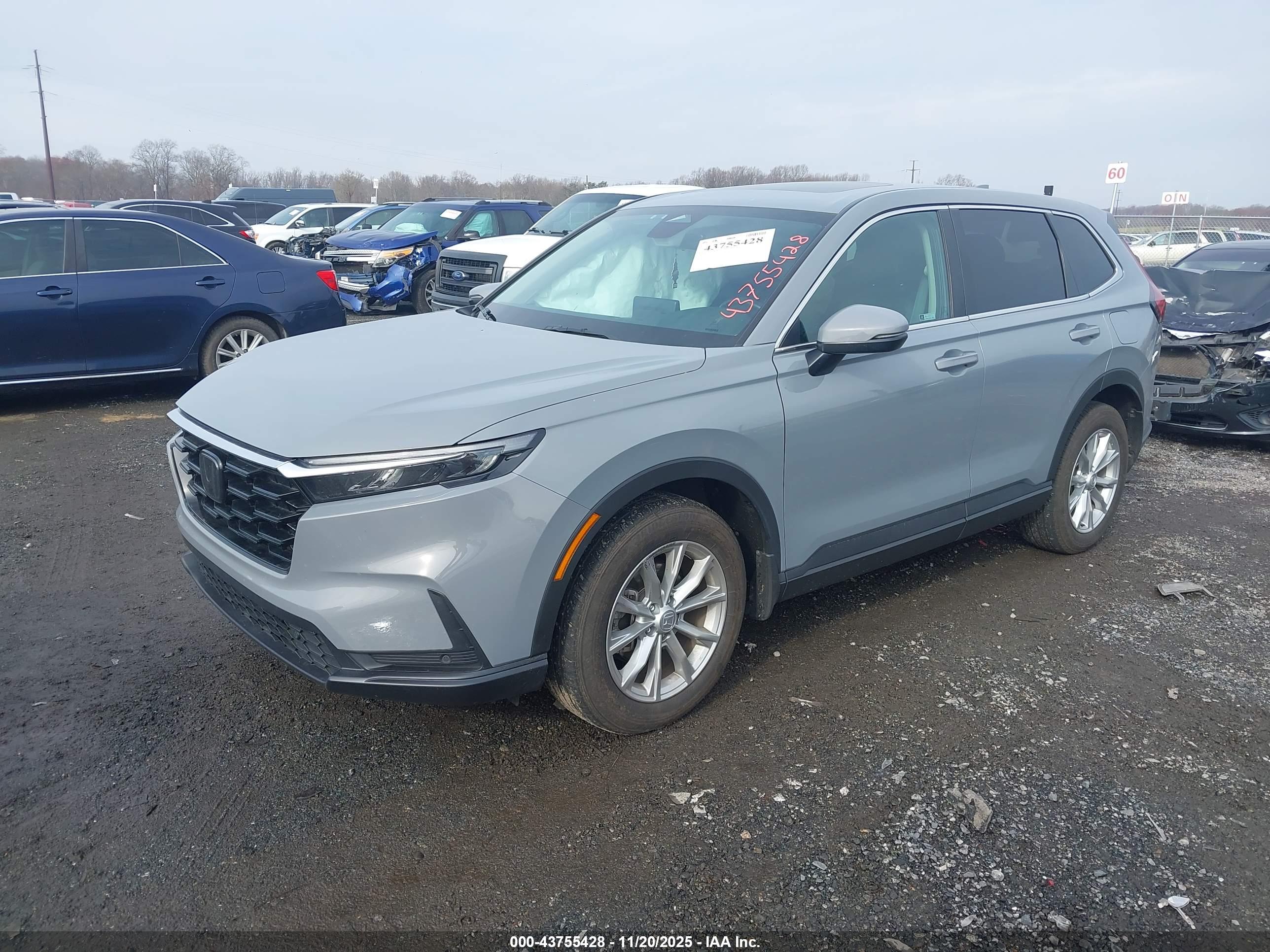 HONDA CR-V image 2