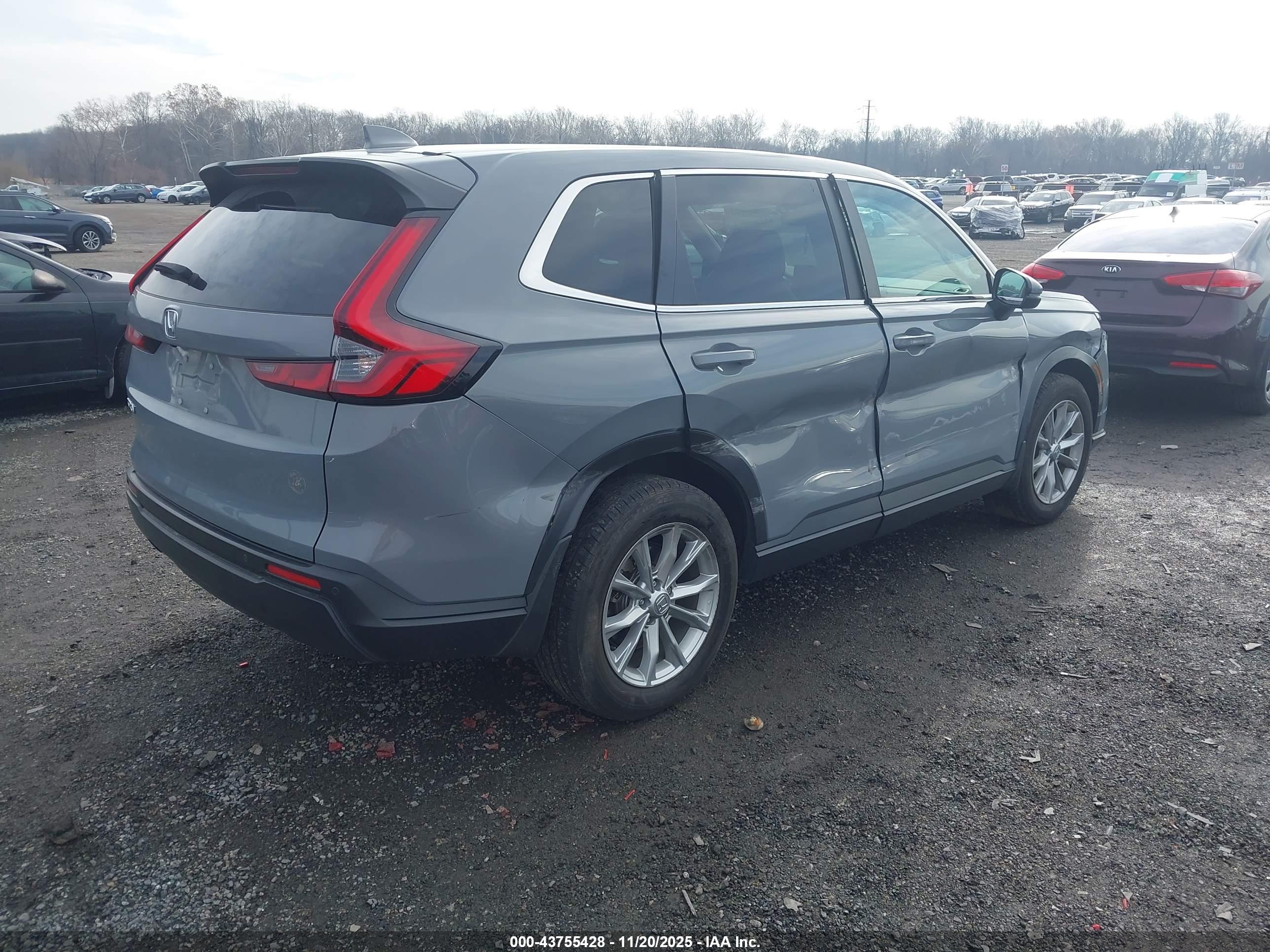 HONDA CR-V image 4