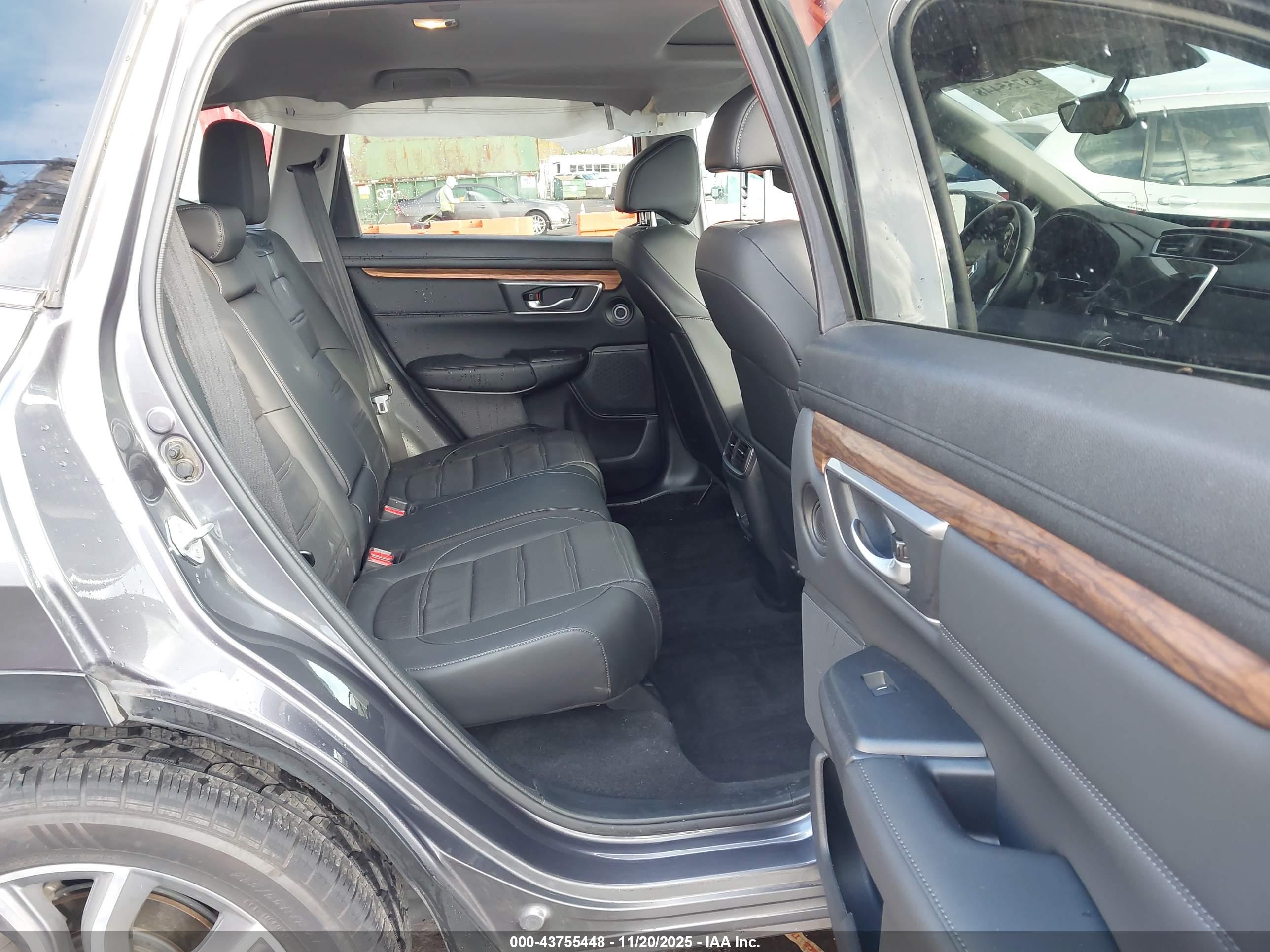 HONDA CR-V image 8