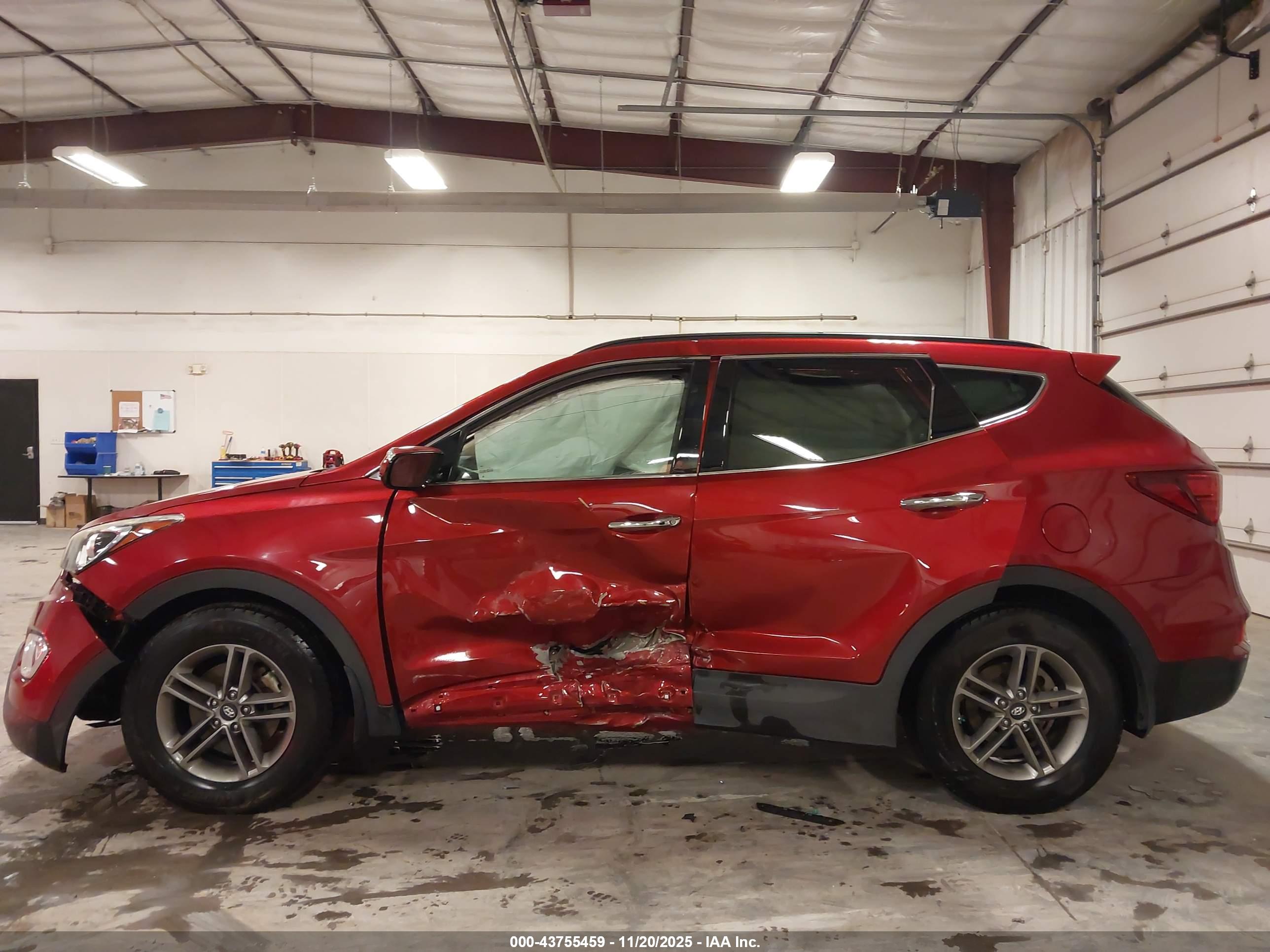 HYUNDAI SANTA image 6