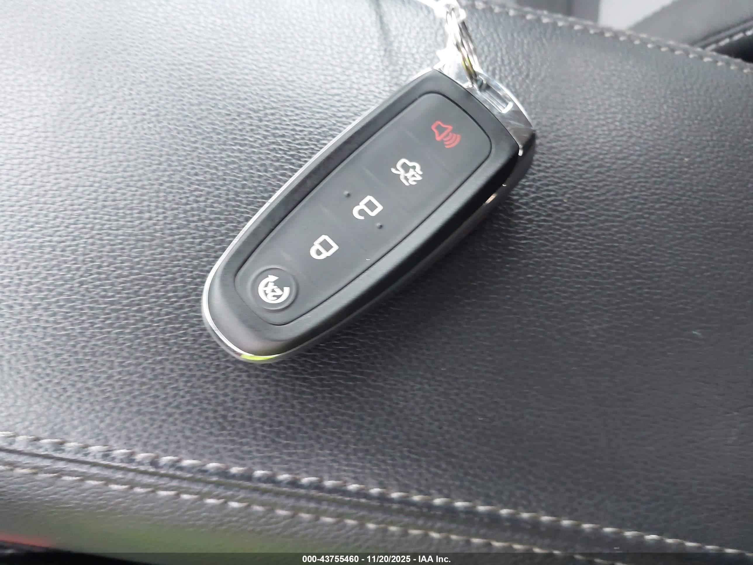 FORD ESCAPE image 11