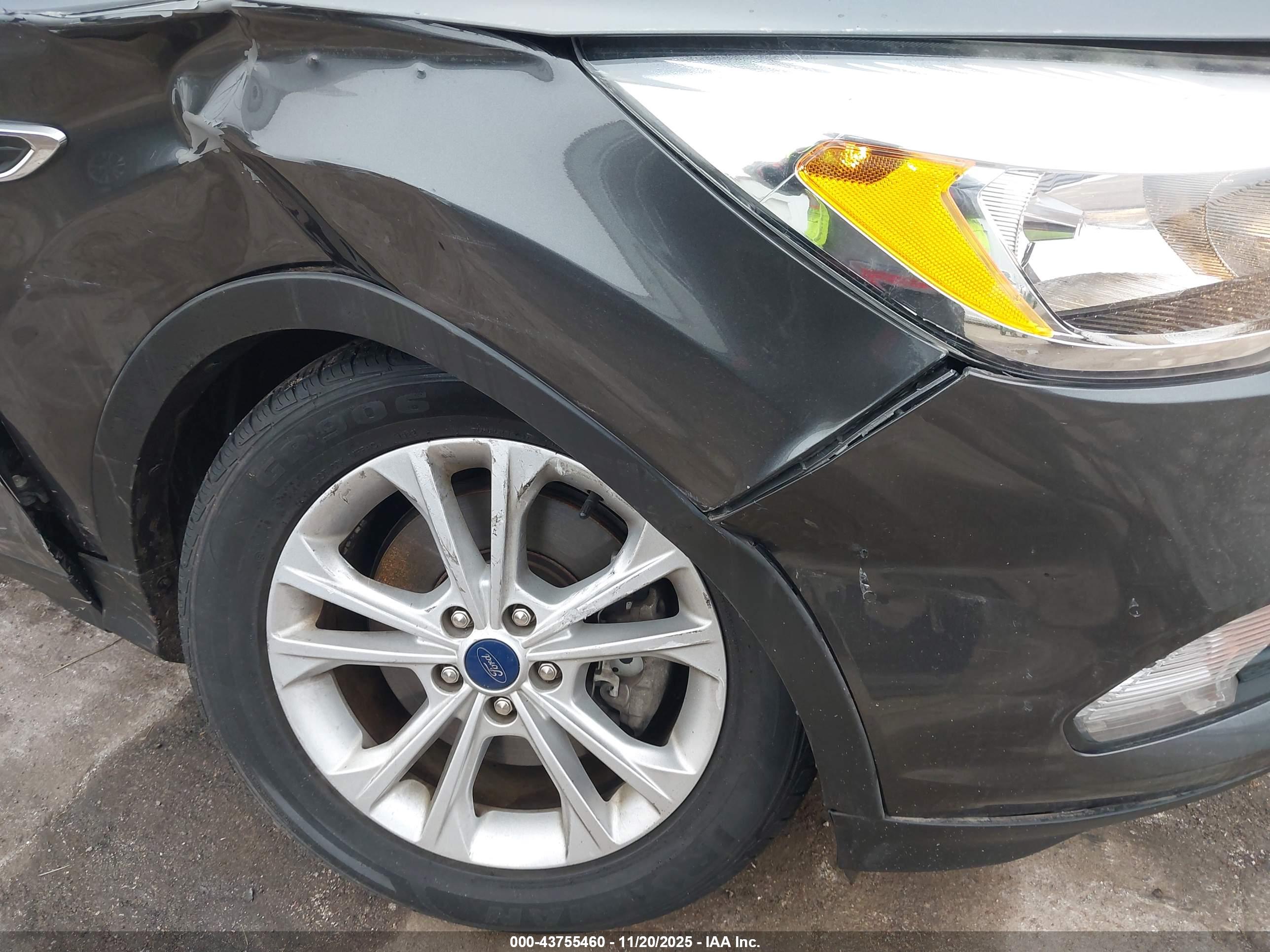 FORD ESCAPE image 6