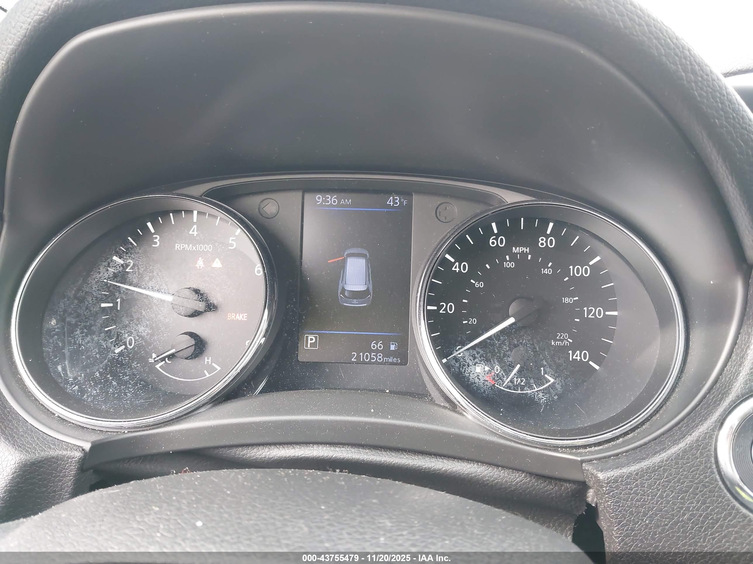 NISSAN ROGUE image 7