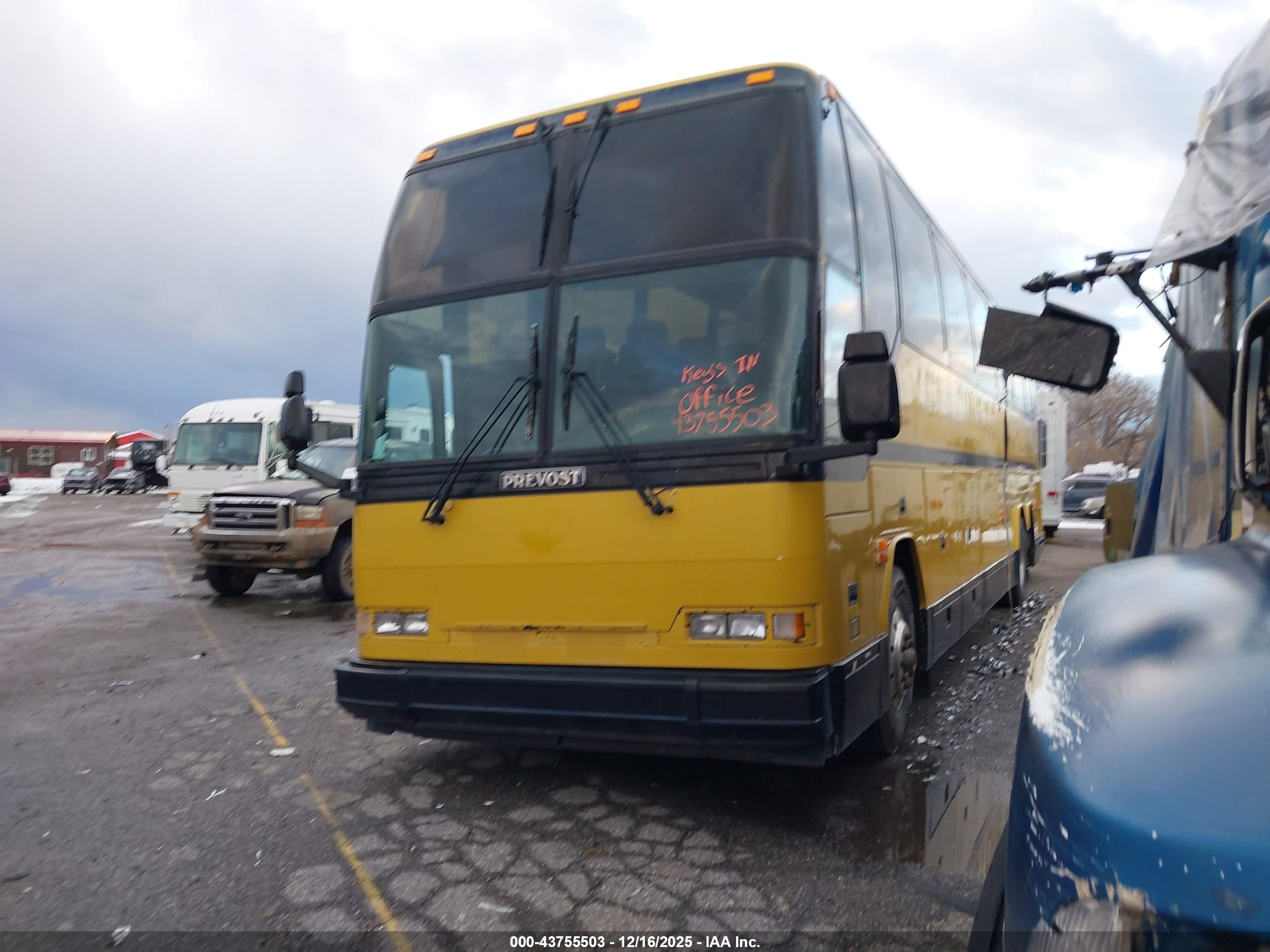 PREVOST BUS image 2