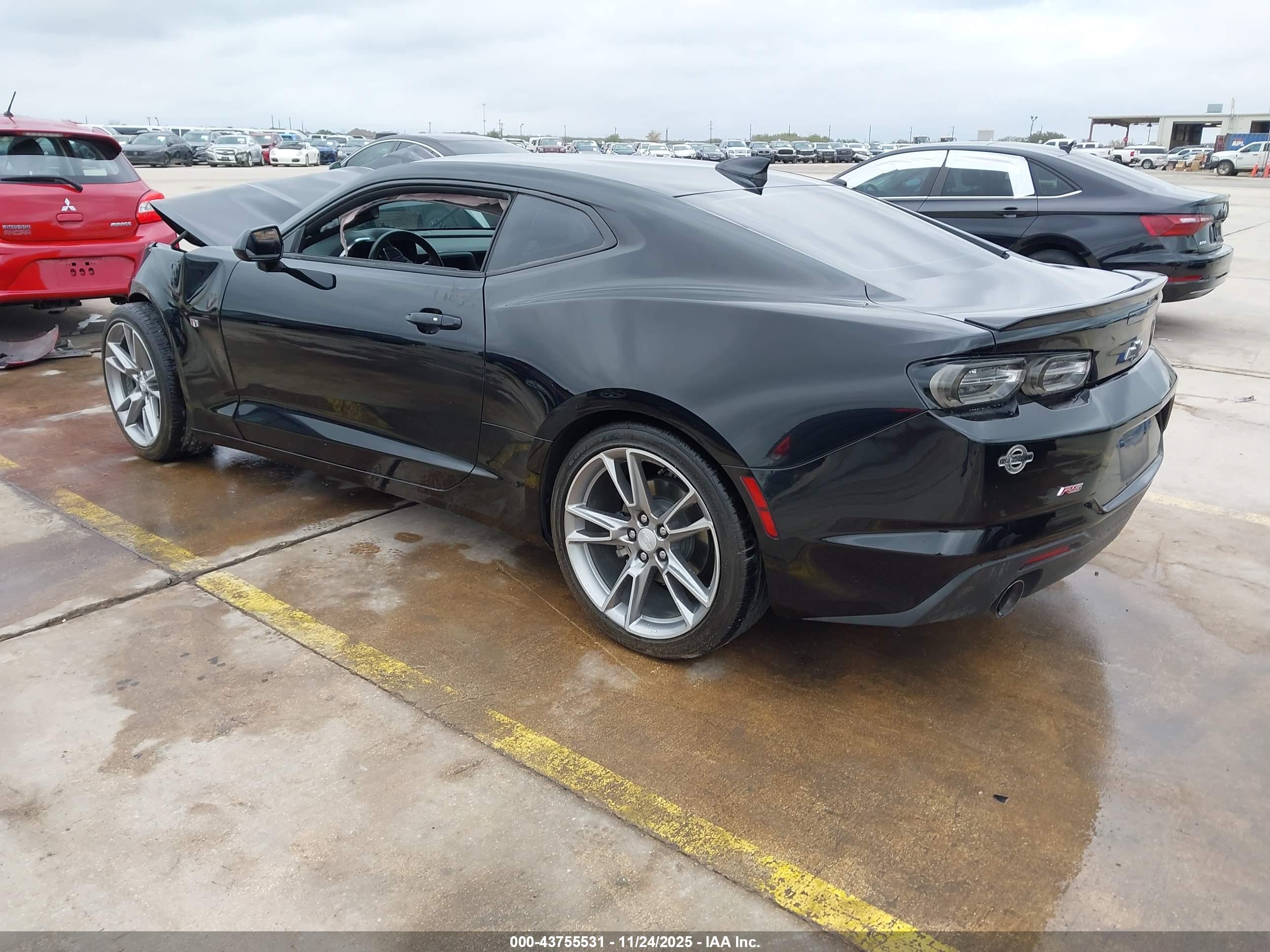 CHEVROLET CAMARO image 3