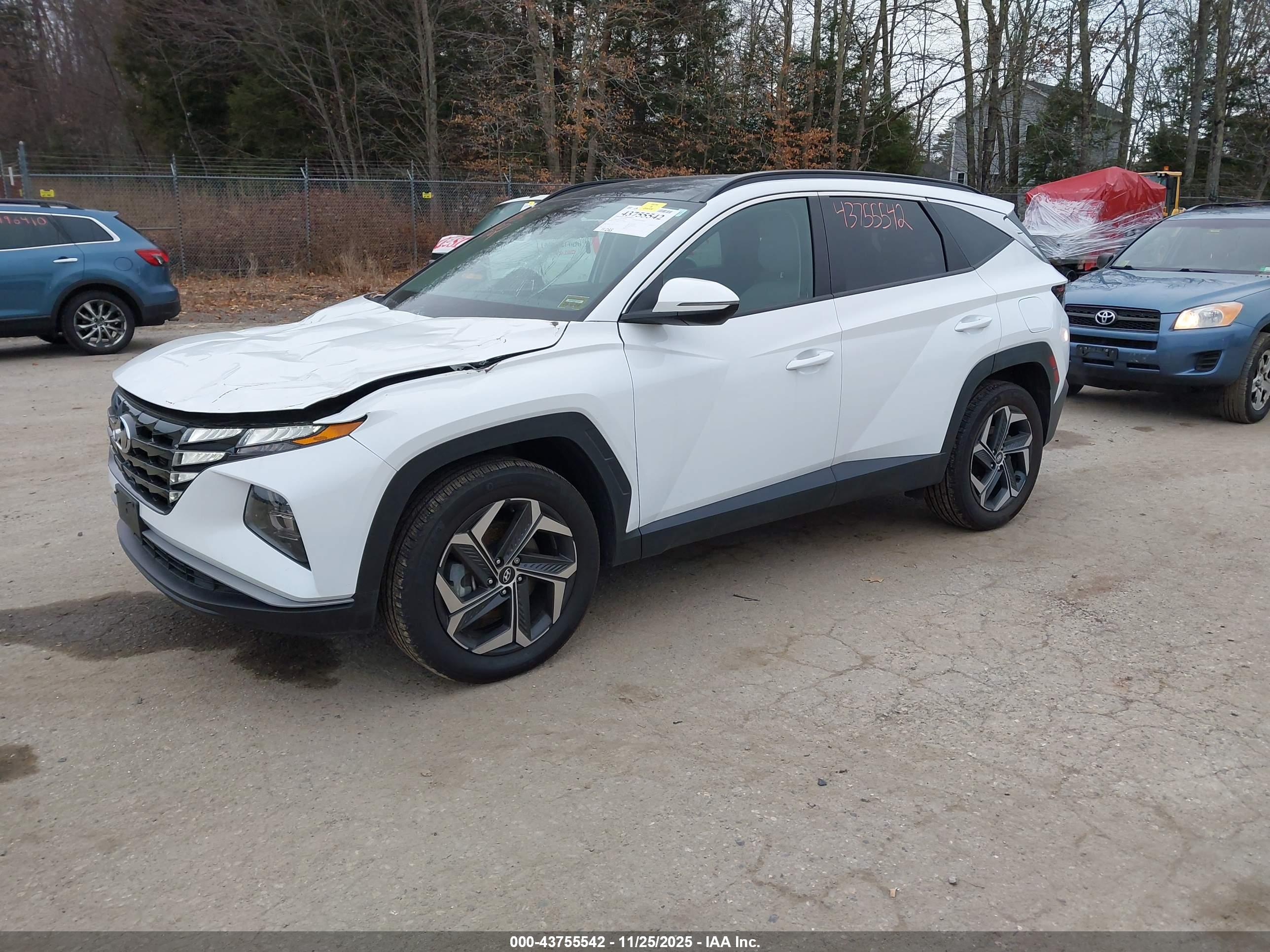 HYUNDAI TUCSON image 2
