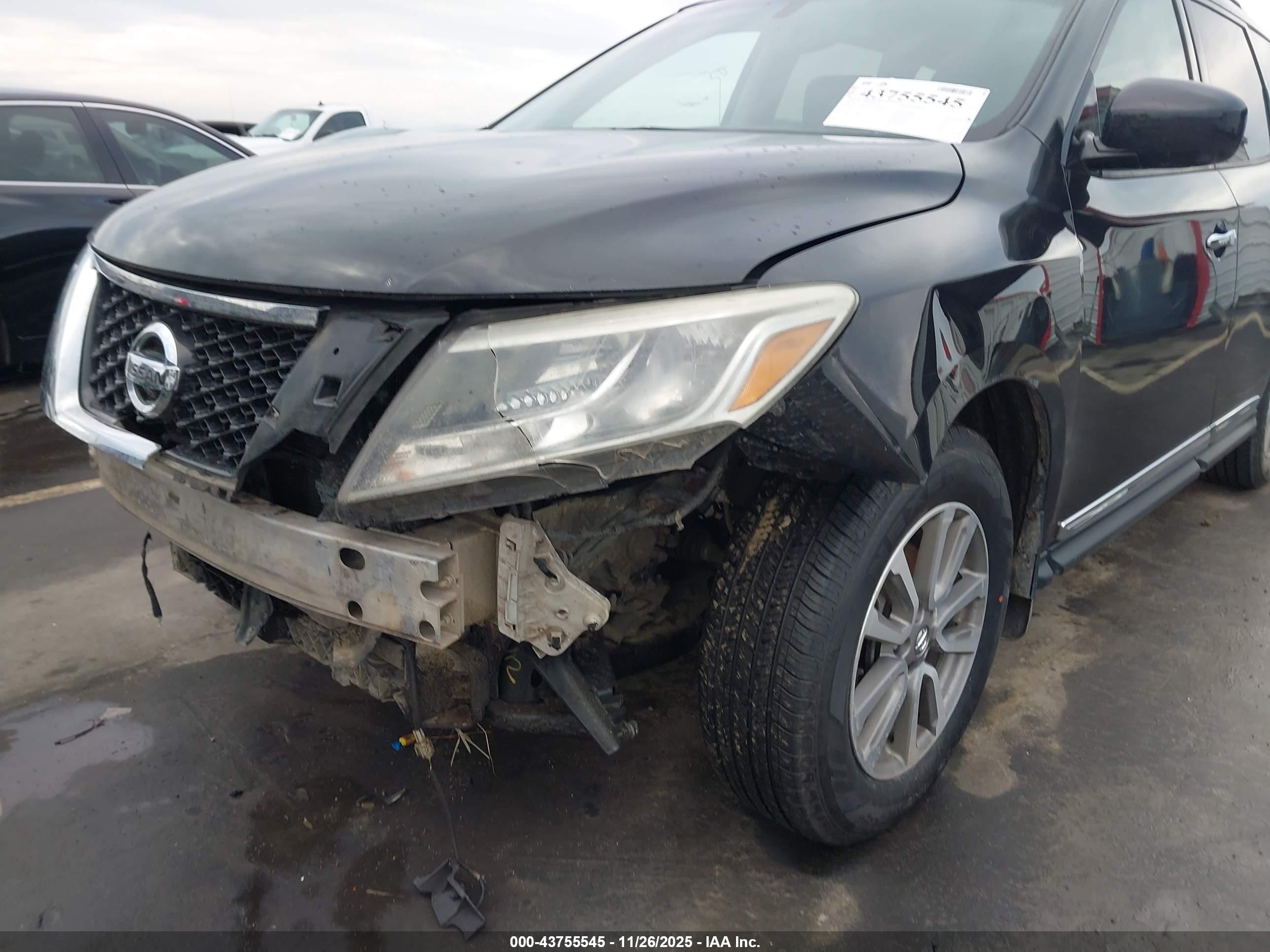 NISSAN PATHFINDER image 6