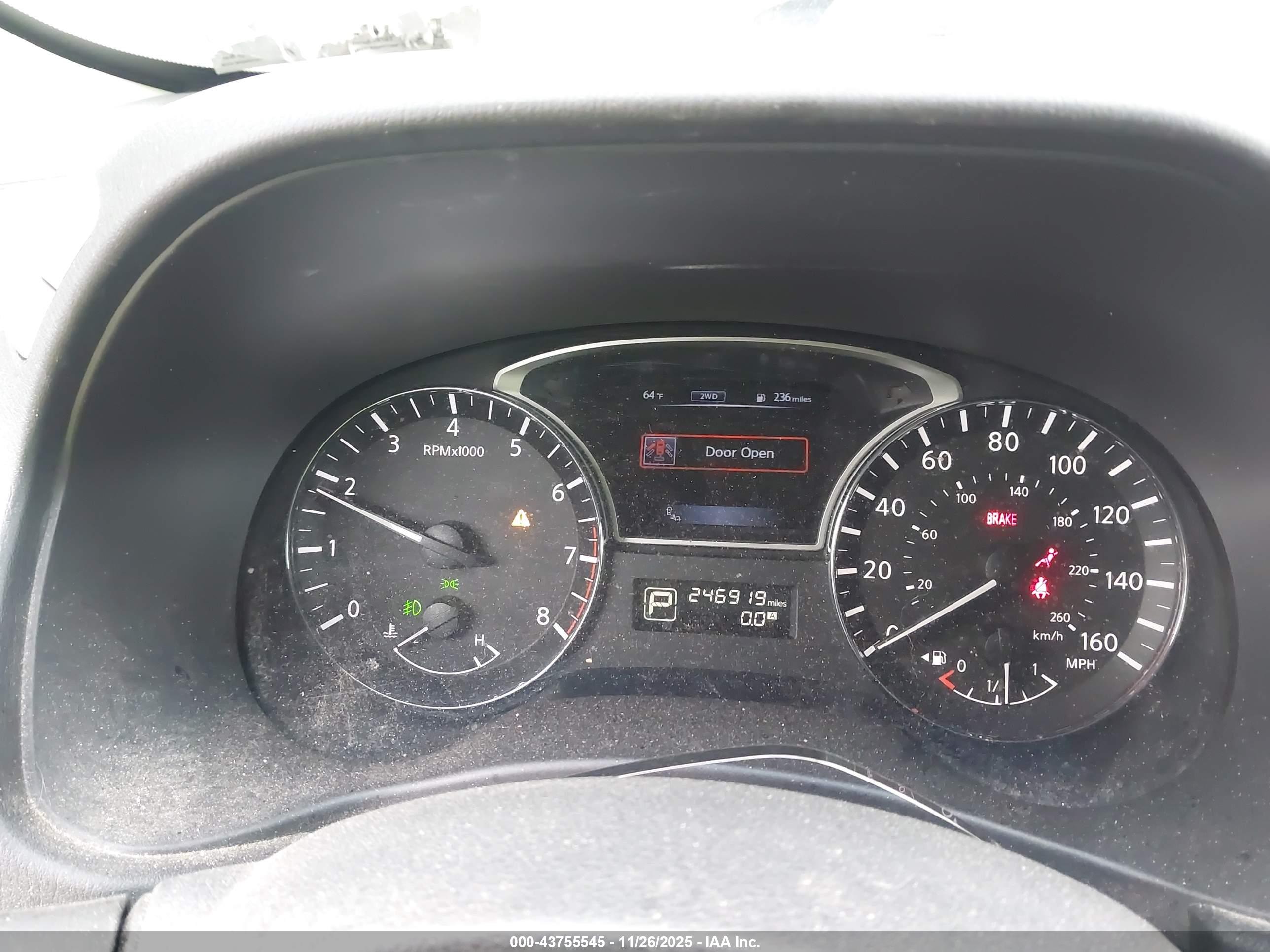 NISSAN PATHFINDER image 7