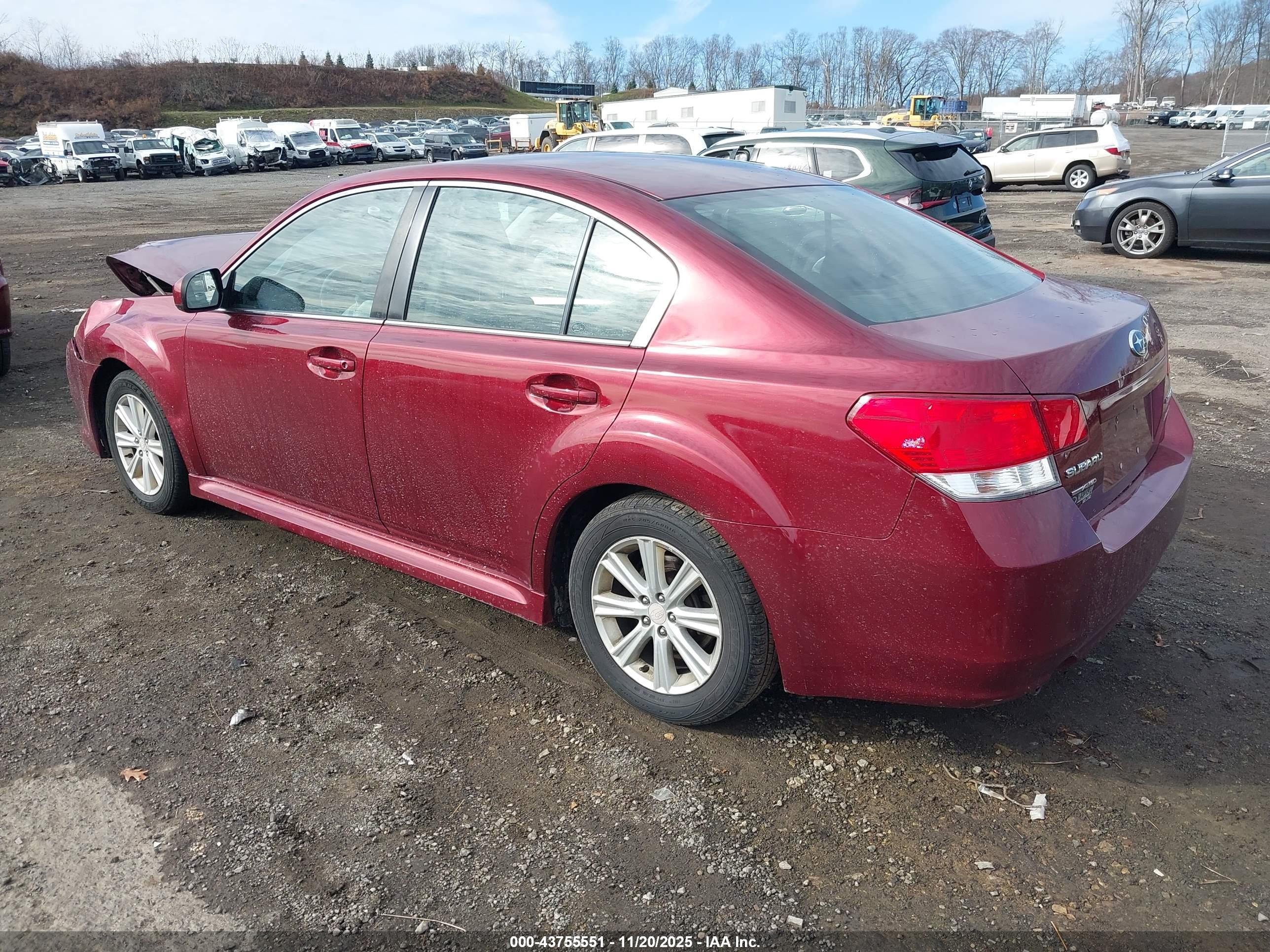 SUBARU LEGACY image 3