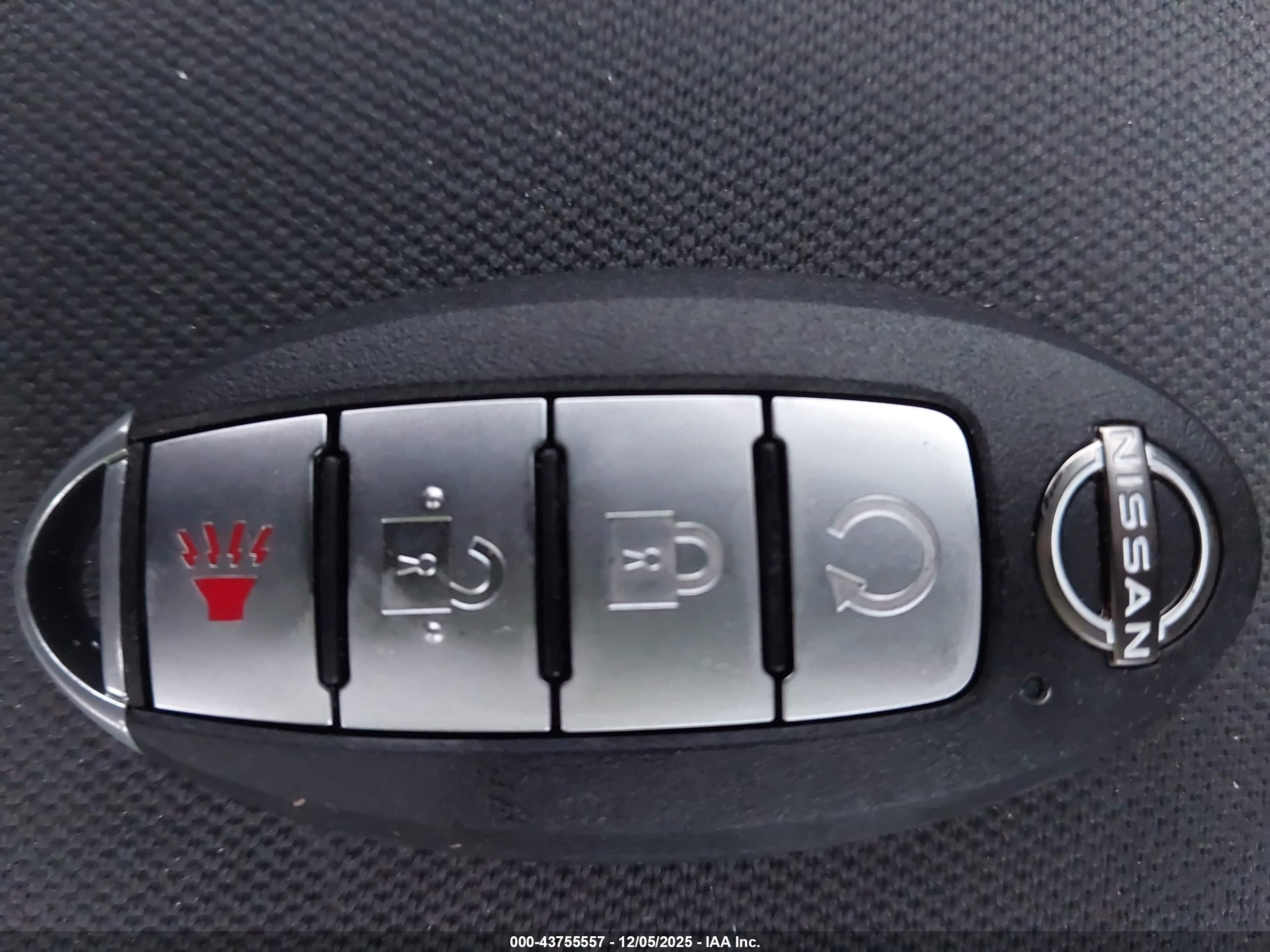 NISSAN FRONTIER image 11