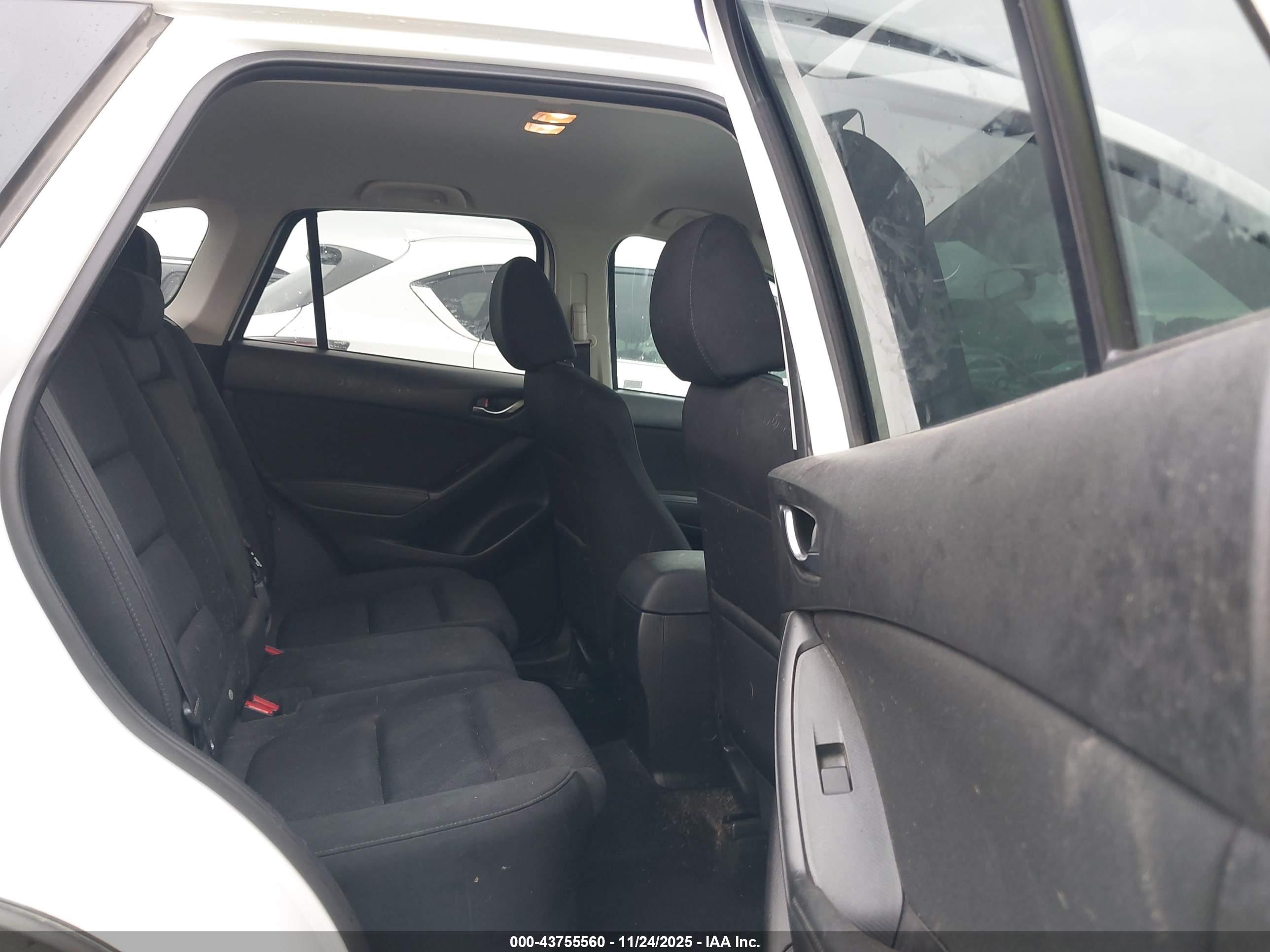 MAZDA CX-5 image 8