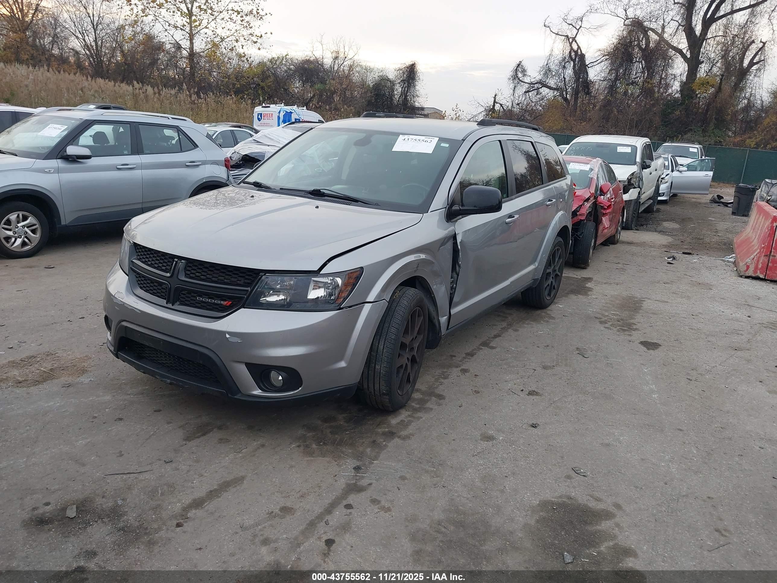 DODGE JOURNEY image 2