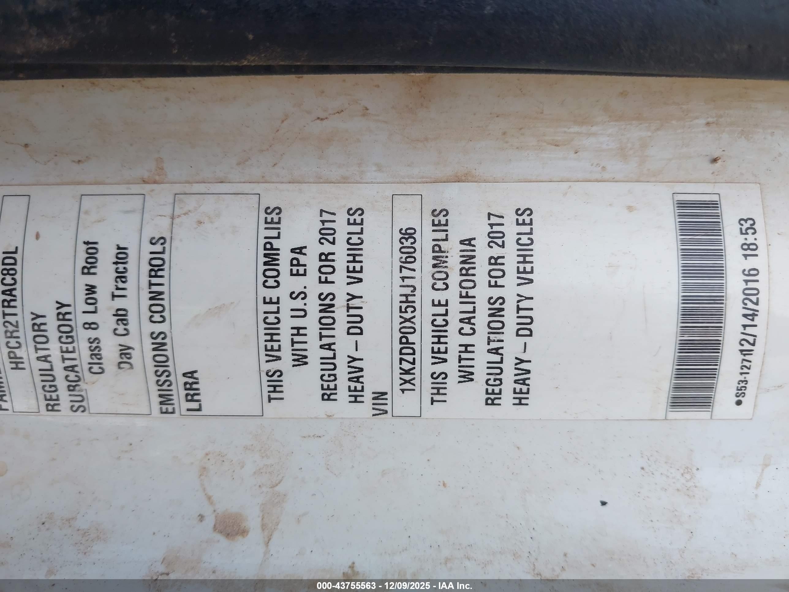 KENWORTH T880 image 9