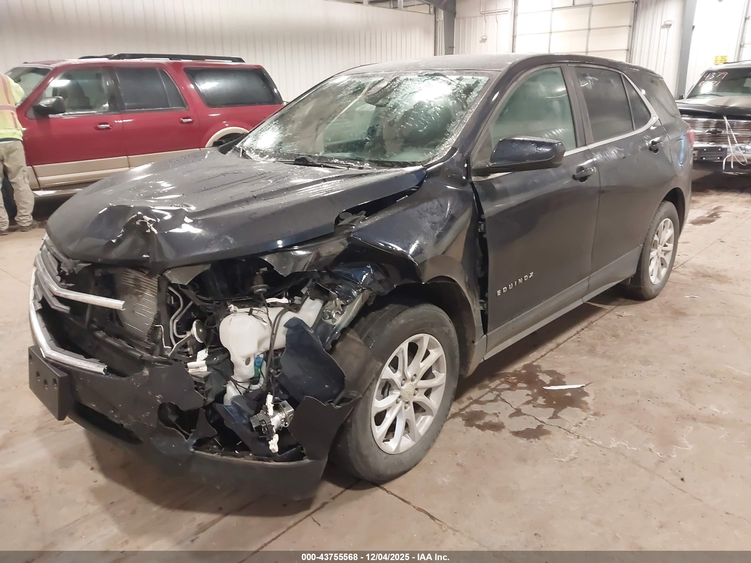 CHEVROLET EQUINOX image 2