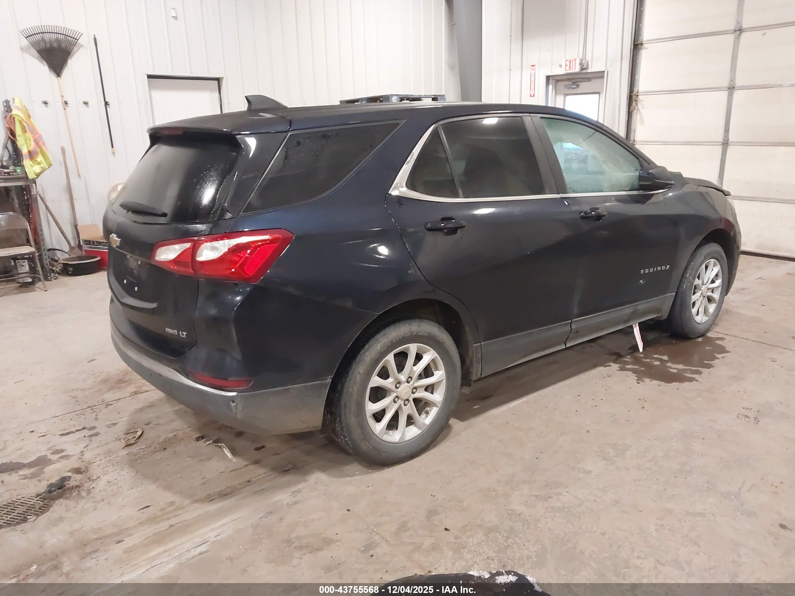 CHEVROLET EQUINOX image 4