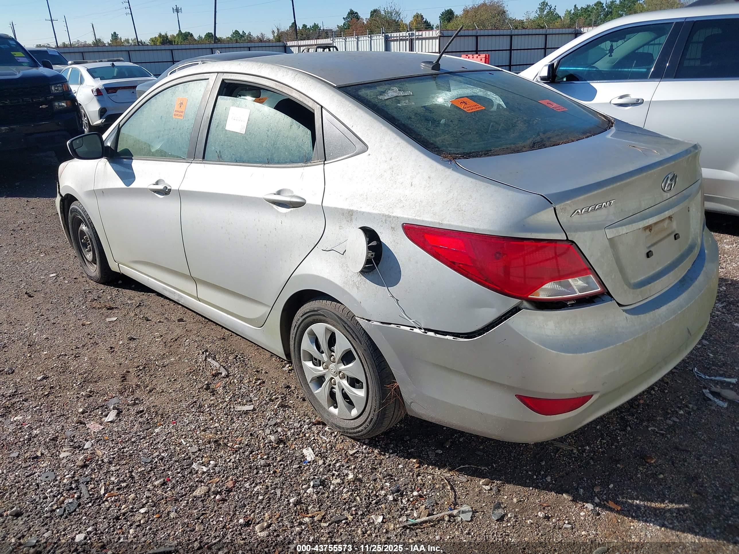 HYUNDAI ACCENT image 3
