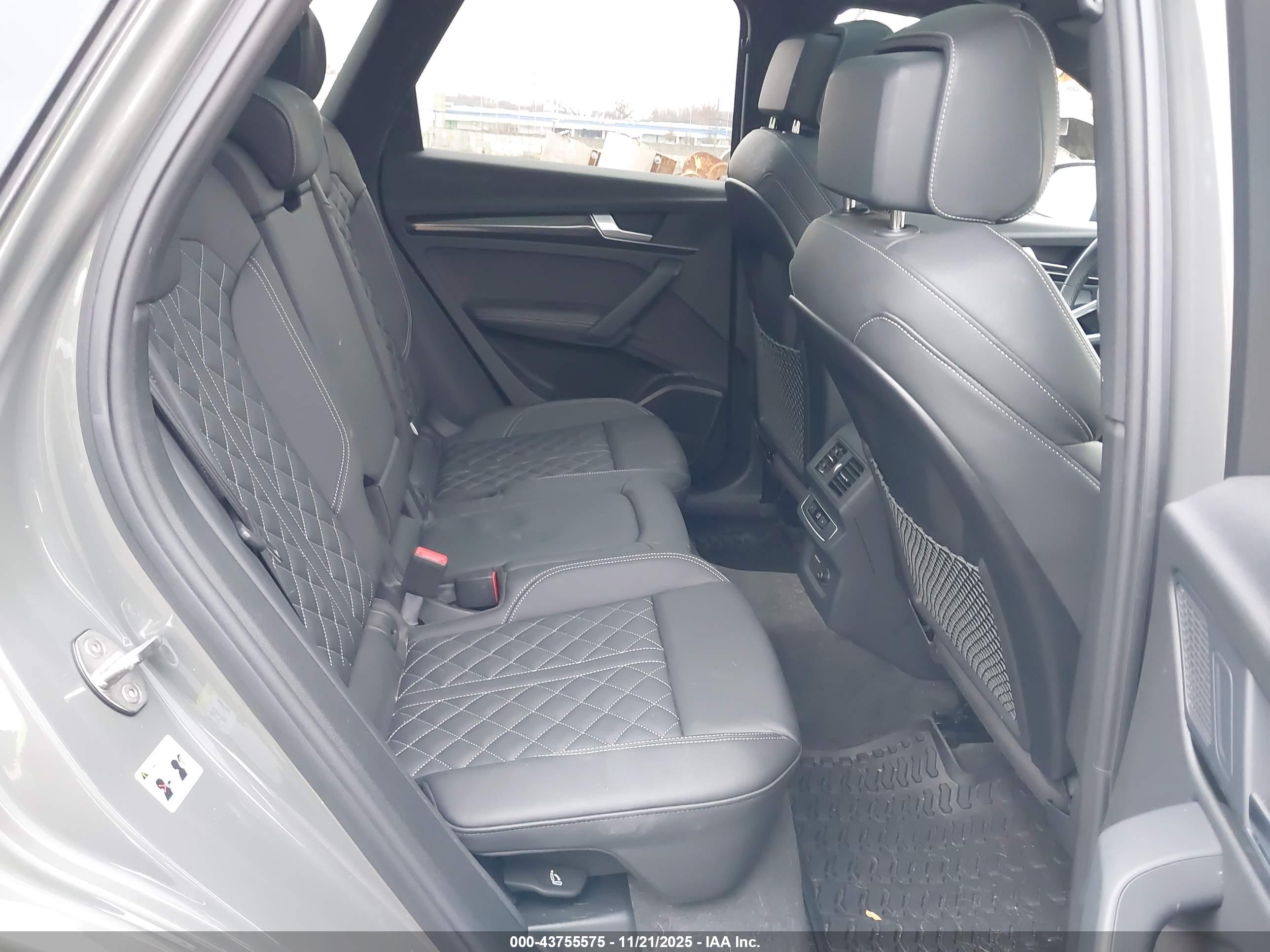 AUDI SQ5 image 8