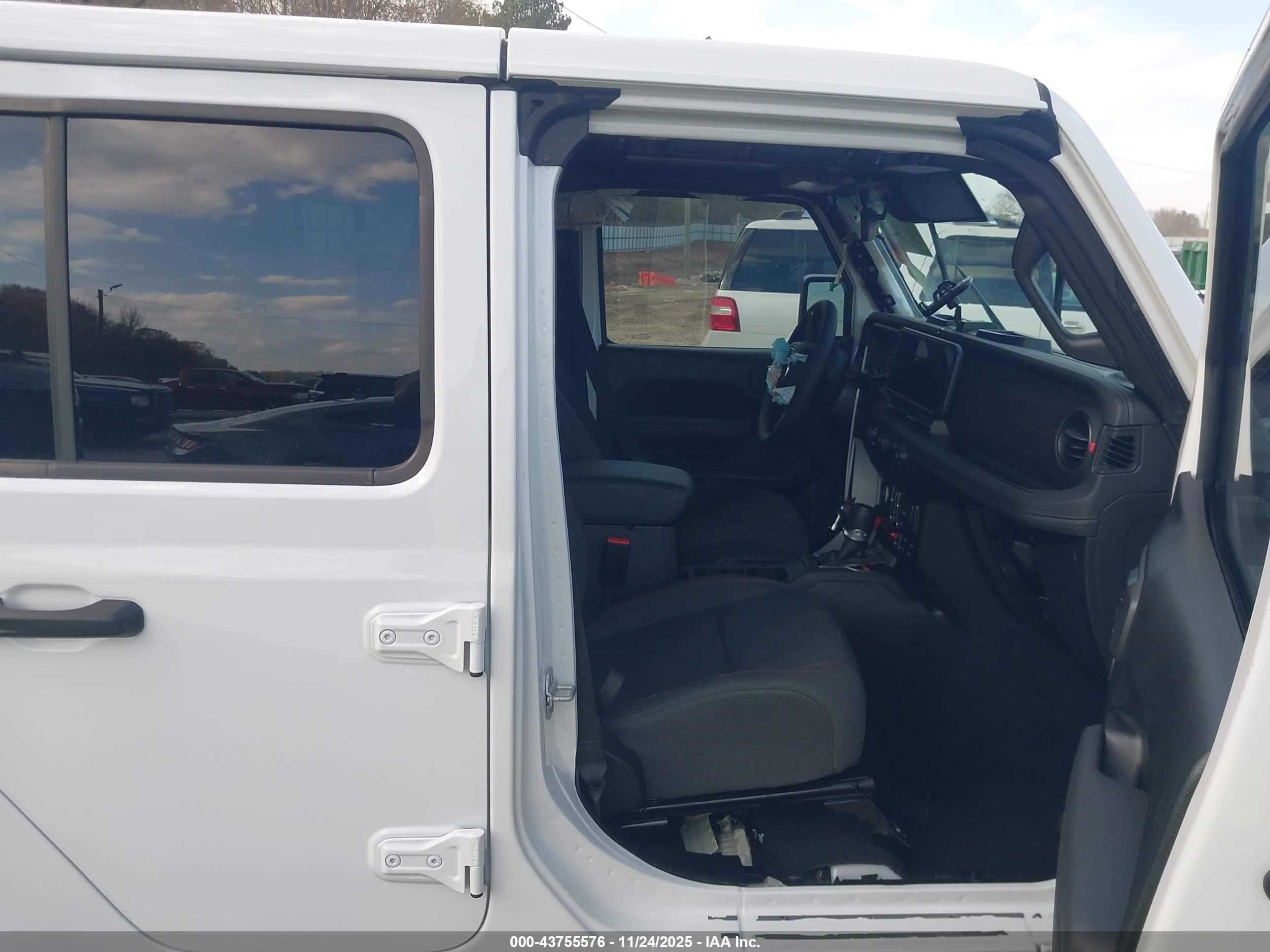 JEEP GLADIATOR image 5