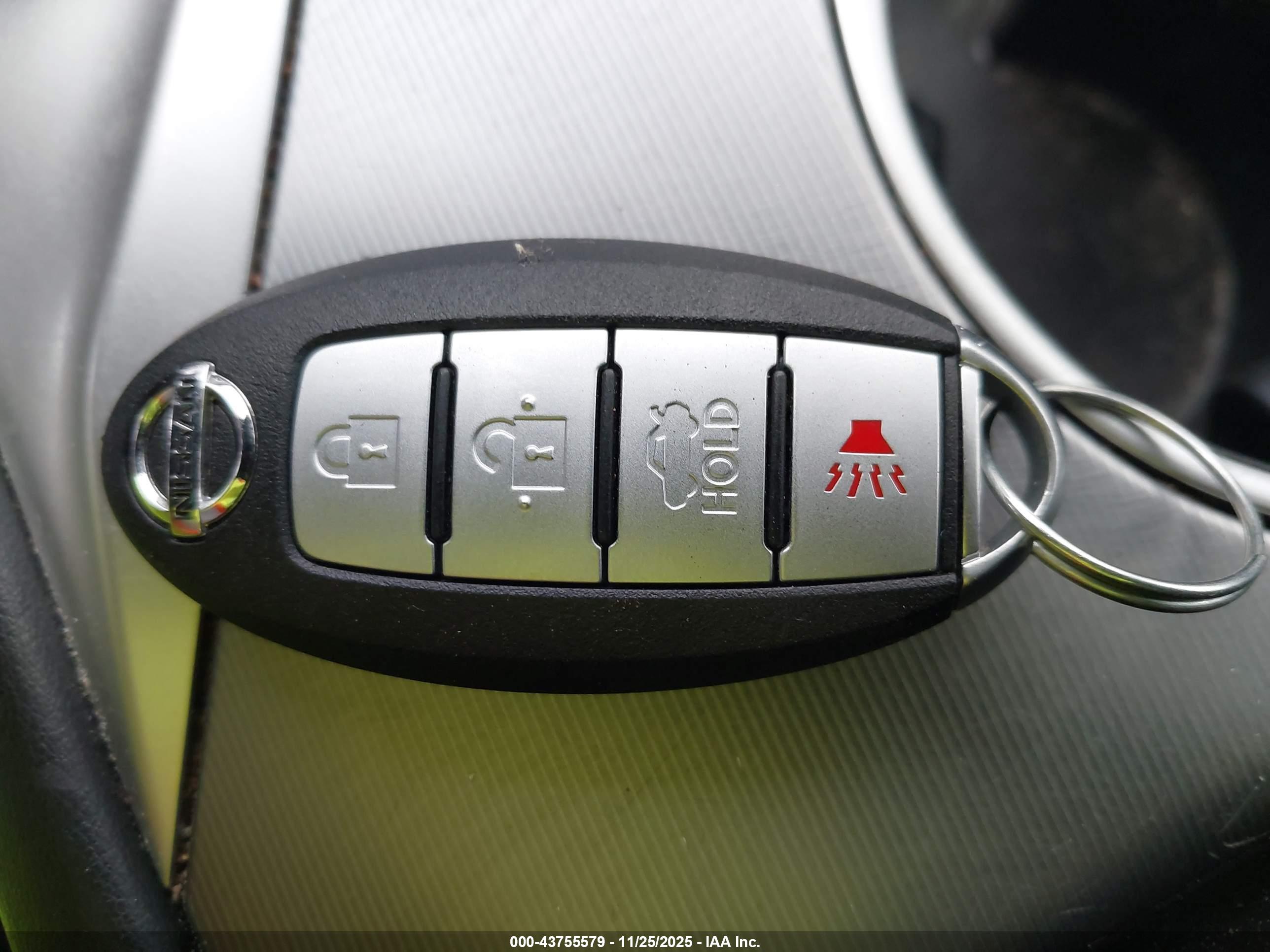 INFINITI Q60 image 11