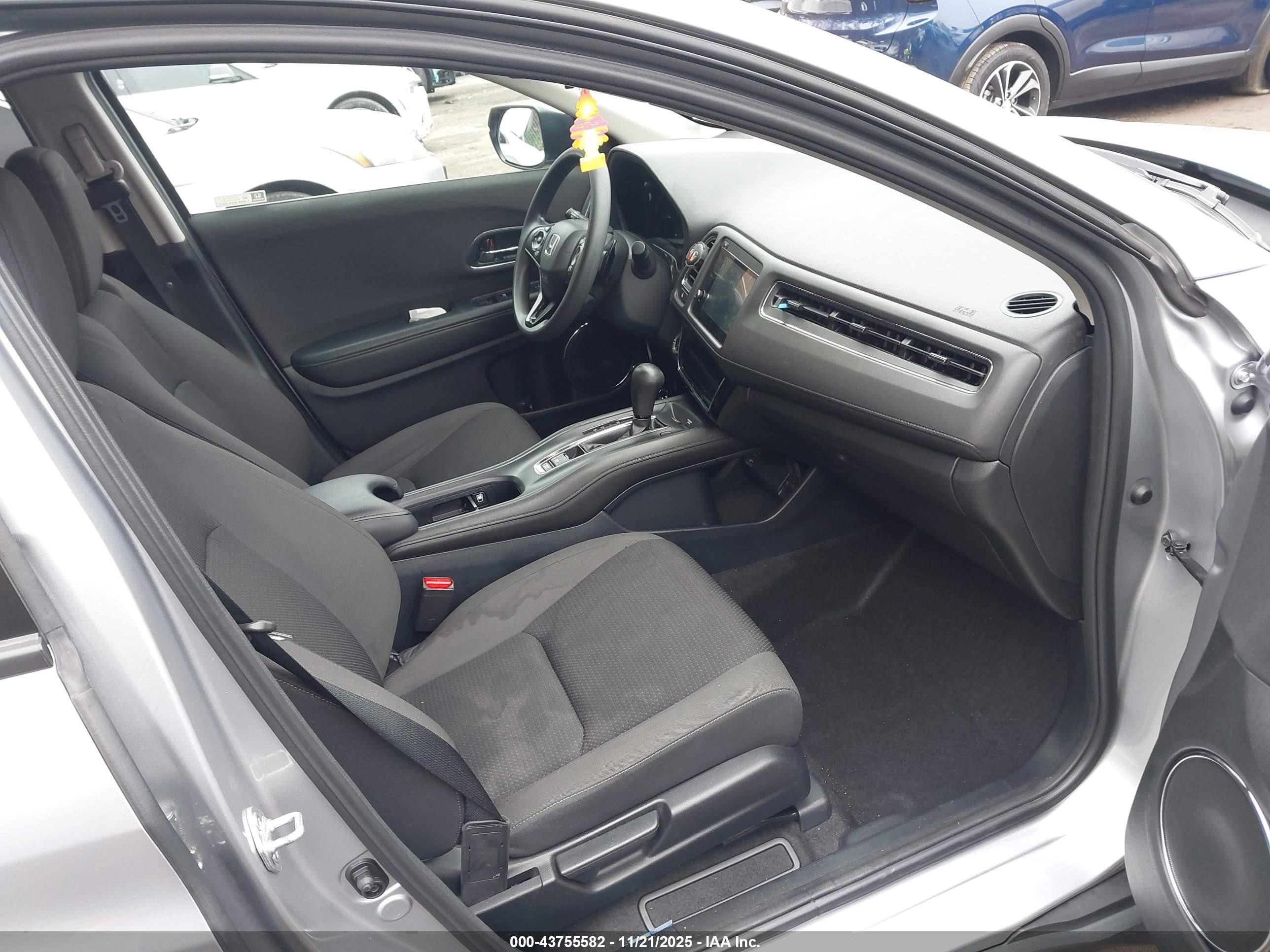 HONDA HR-V image 5