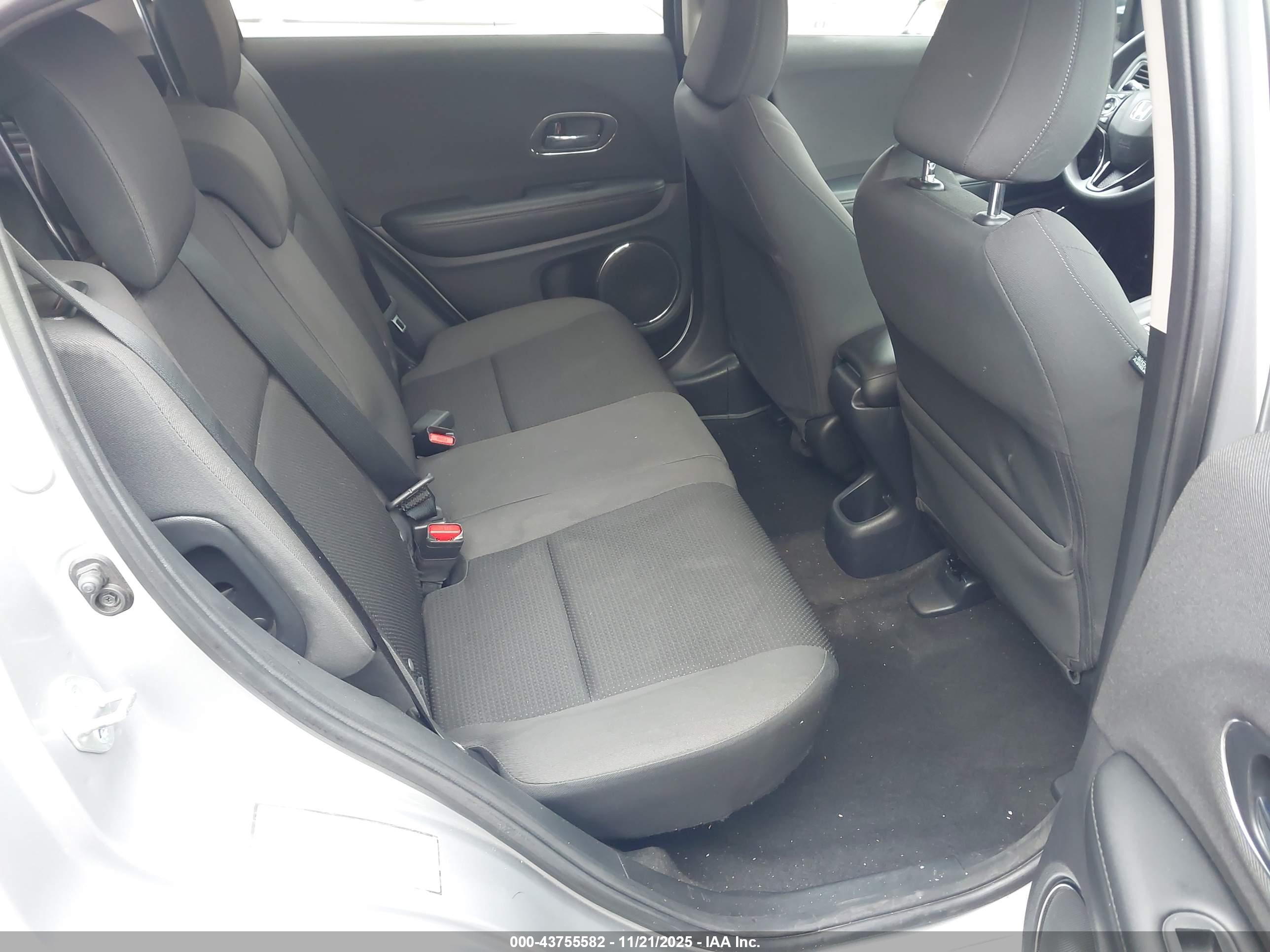HONDA HR-V image 8